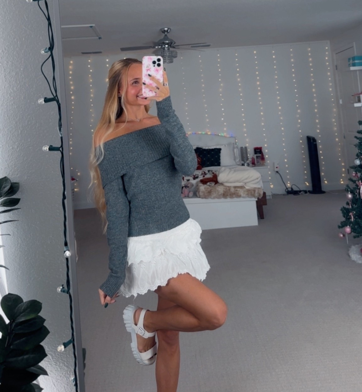 Size small sweater

#LTKHoliday