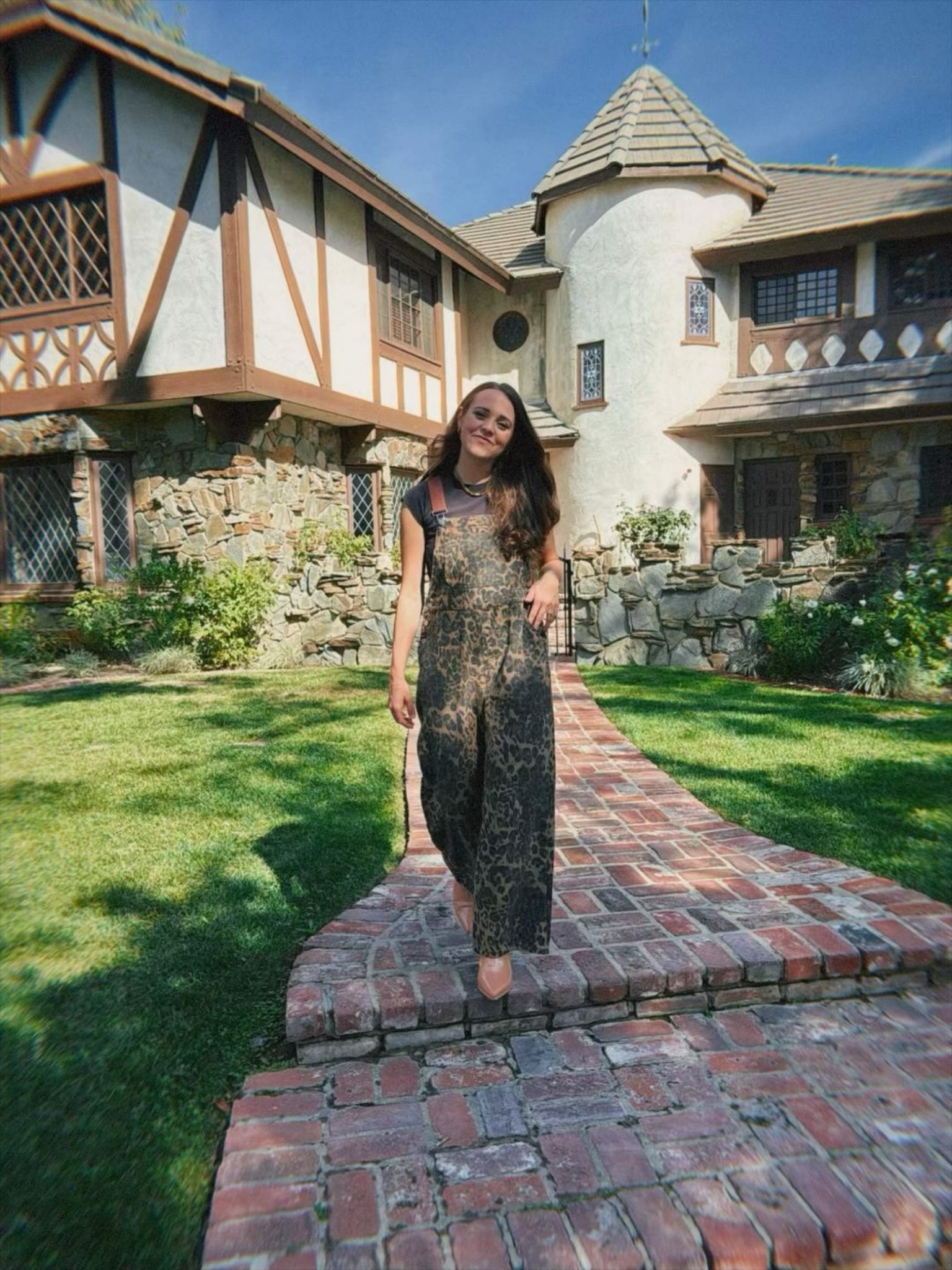 This is going to be your new fave fall outfit! For real! 🤩