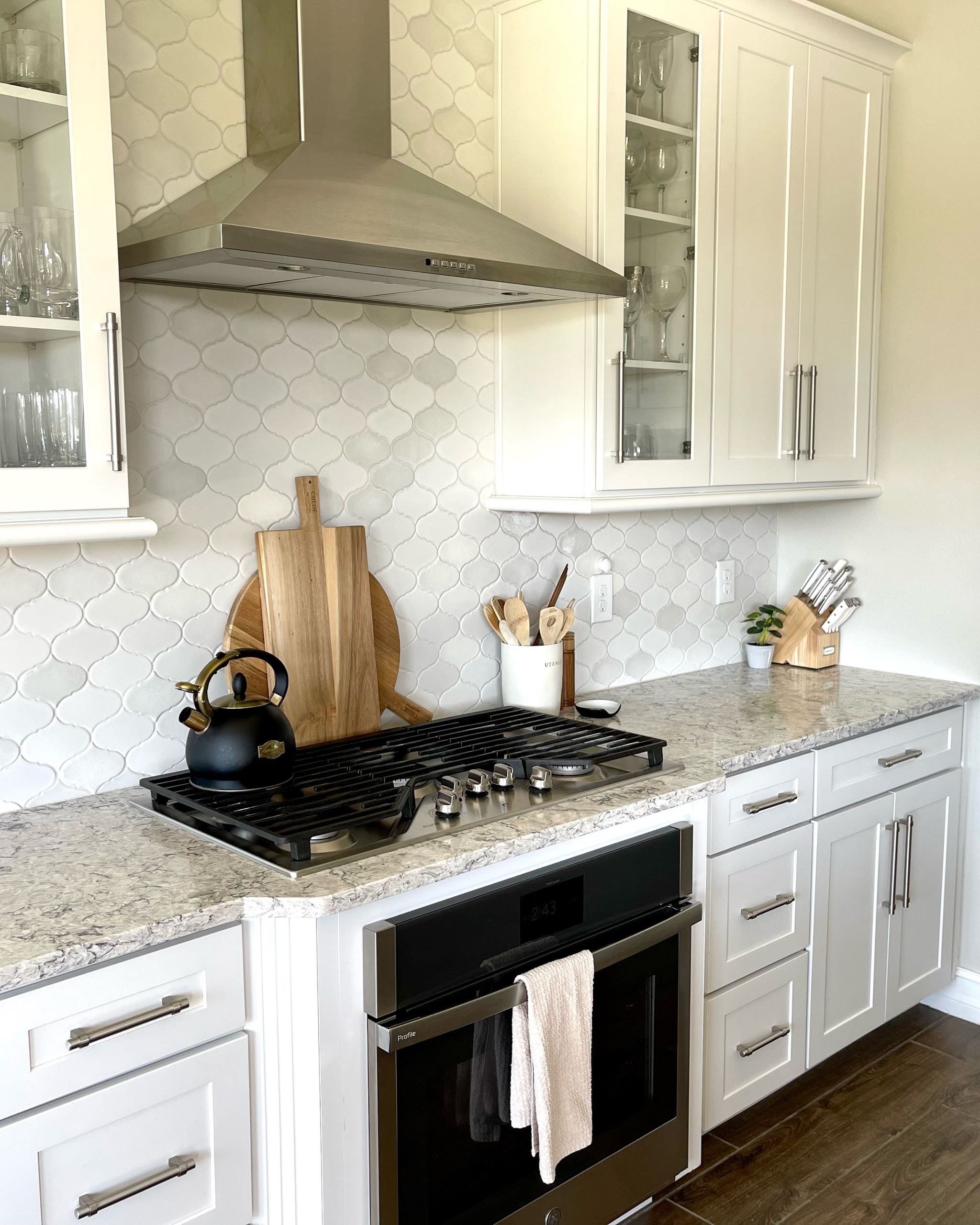 A functional countertop is something I always strive for! Keeping things on hand I use daily like my tea kettle, knifes, salt & pepper shakers make meals that much easier. A little pop of decor makes it feel homey and stylish. I love that these items make for great holiday gifts too! 

#LTKhome #LTKHoliday #LTKGiftGuide