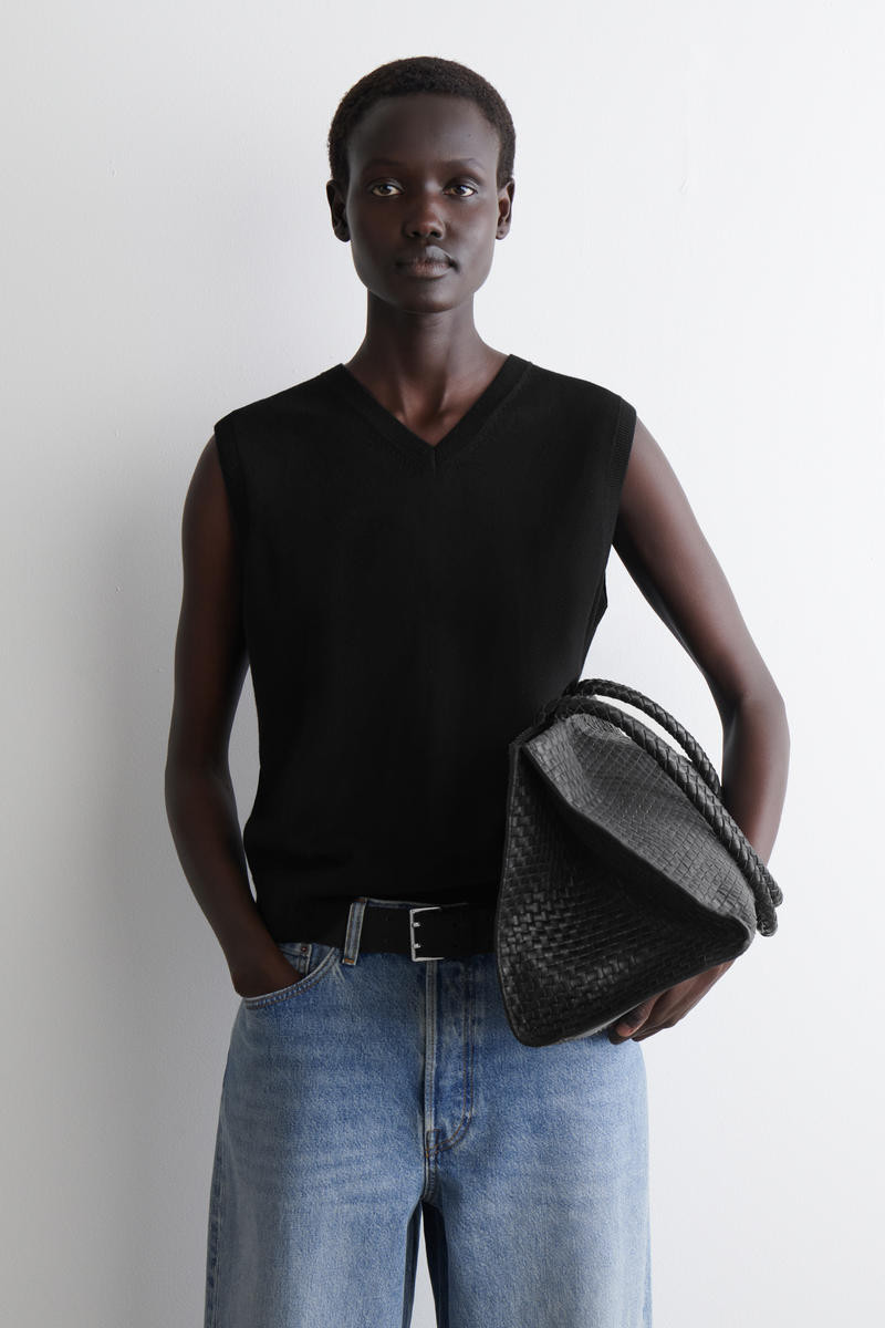 COS Women's Merino Vneck Vest in Black | Wool | Size: Small | COS (AU)