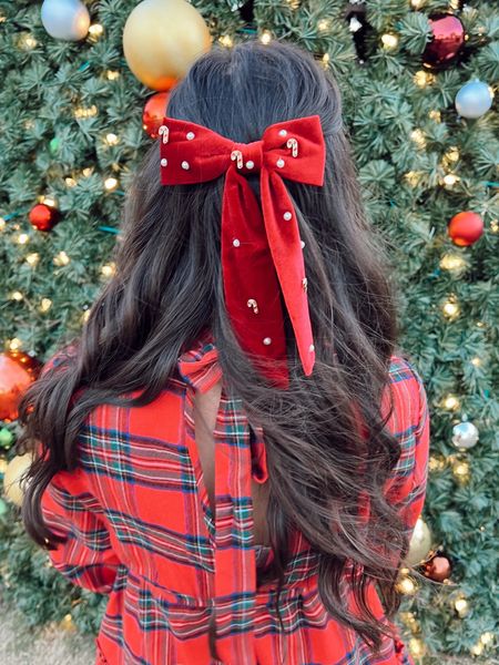 This is a cute holiday dress. It’s flannel, long sleeve too. Christmas outfit. 

#LTKHoliday #LTKSeasonal #LTKfindsunder50
