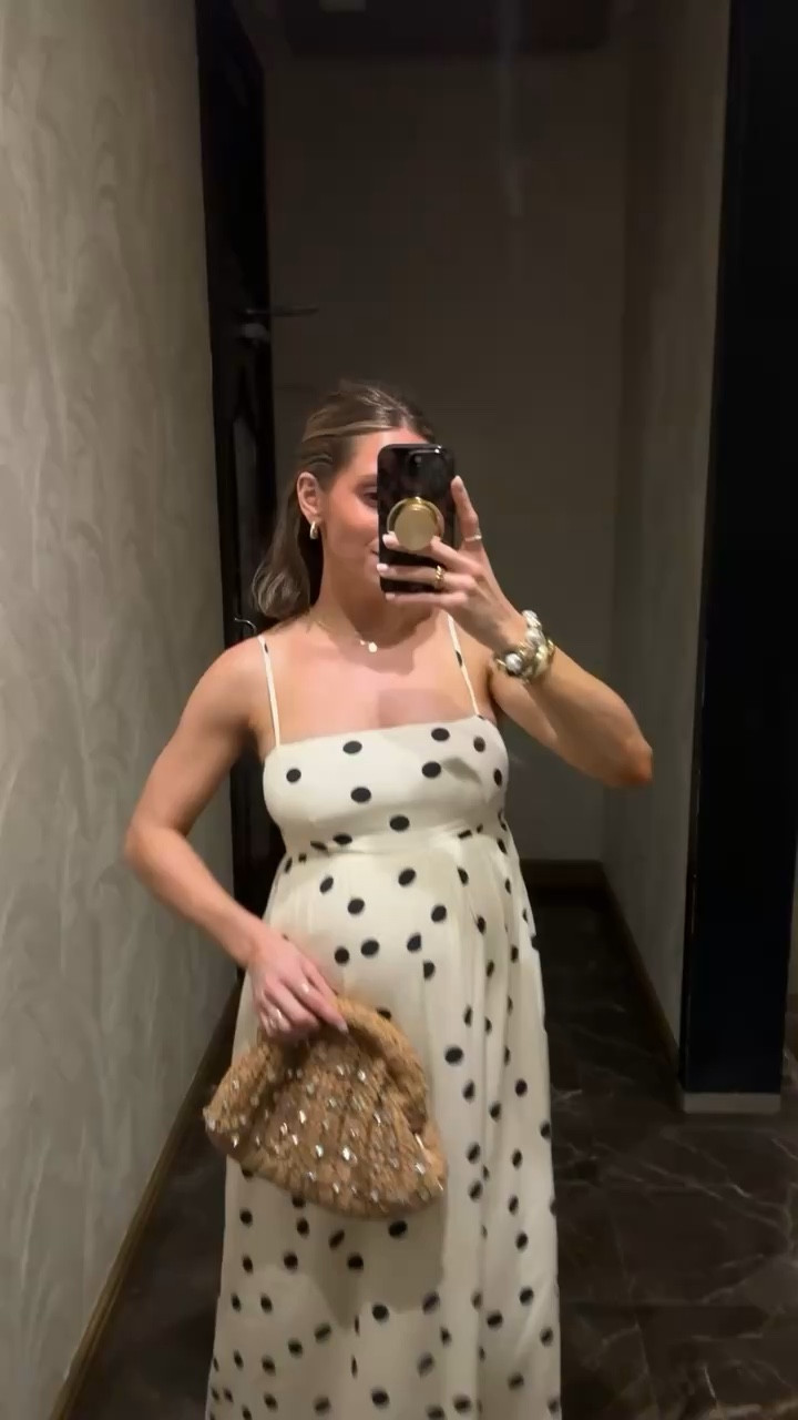 Thought this polka dot dress was SO cute! I love that there aren't a ton of dots, a great amount to make this playful without being too much. 

 

#LTKSeasonal #LTKTravel #LTKBump