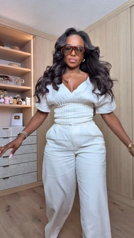 Hi Babes,

The kind of outfit that makes people ask, “Where did you get that?” 🤍 This monochromatic look is clean, elevated, and effortlessly chic. The relaxed fit gives that expensive, off-duty look while still being comfortable enough to wear all day.

Where to wear this:
• Brunch with the girls
• Travel days
• Lunch dates
• Weekend shopping
• Casual office days
• Coffee runs that turn into plans

Undergarments:
• Nude seamless underwear
• Nude smoothing bra

Everything is linked below!

xx Kira | IG: KirasFashionFinds

34D - 27 - 40 • Size Small or 4