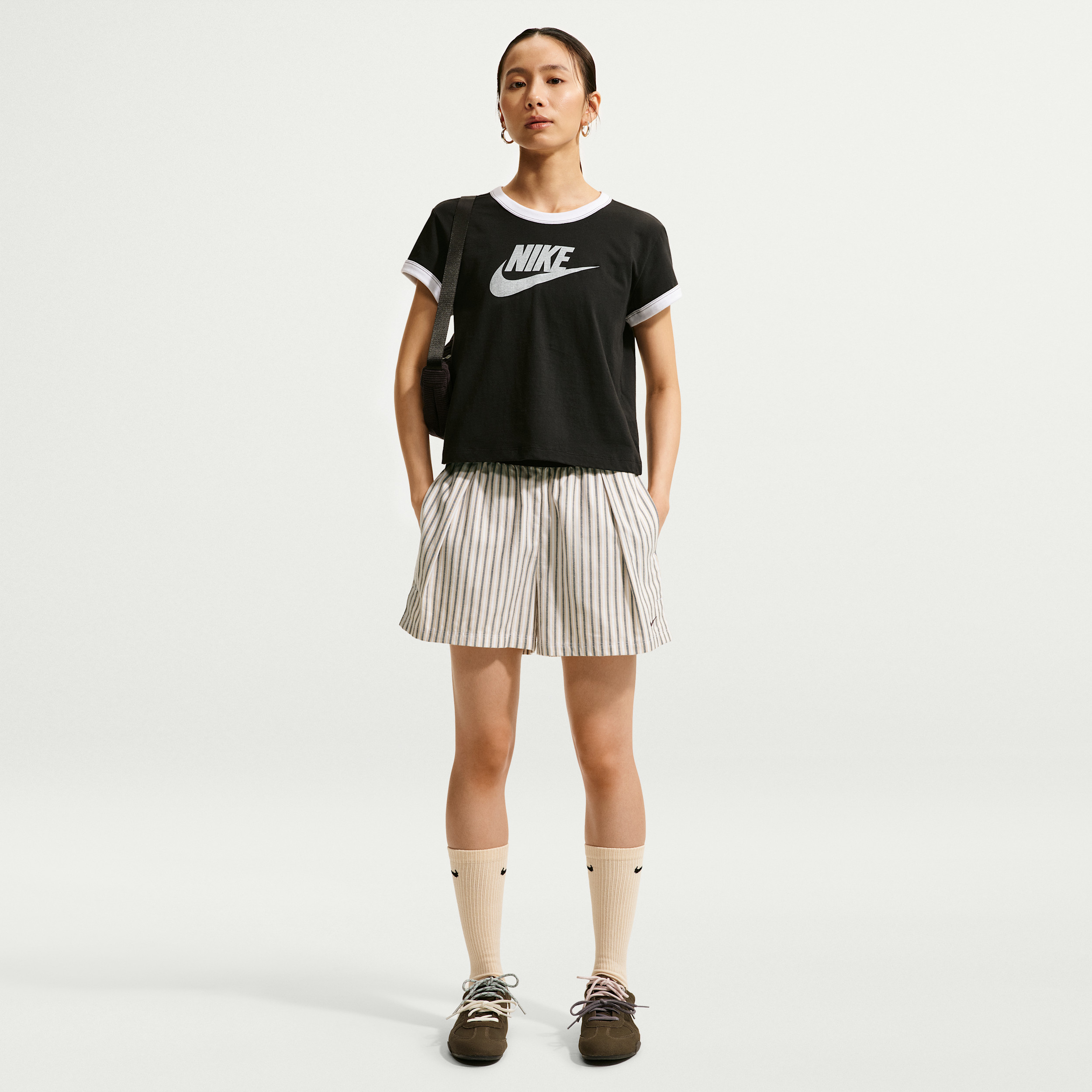 Women's Nike Sportswear Chill Poplin Loose Mid-Rise Stripe Shorts in Brown | II4230-286 | Nike (US)