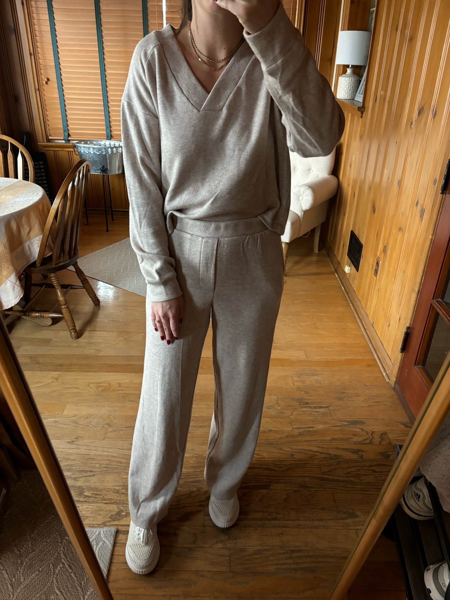 Comfy cute go to outfit

Target finds//matching set//athleisure//lounge outfit//lounge wear/travel look//winter outfit//neutral outfit

#LTKFindsUnder50 #LTKTravel #LTKStyleTip