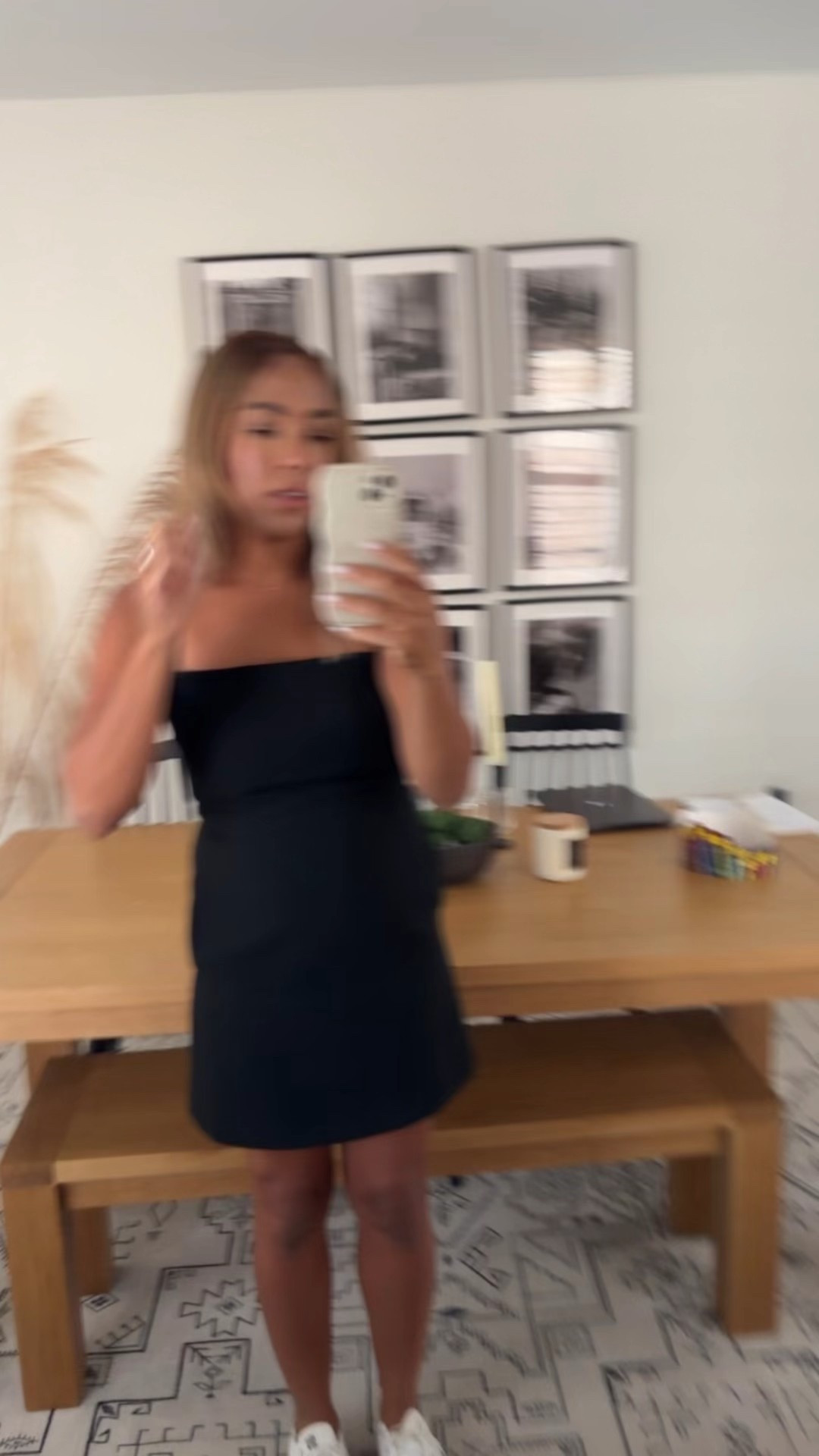 Aritzia lbd 

#LTKStyleTip