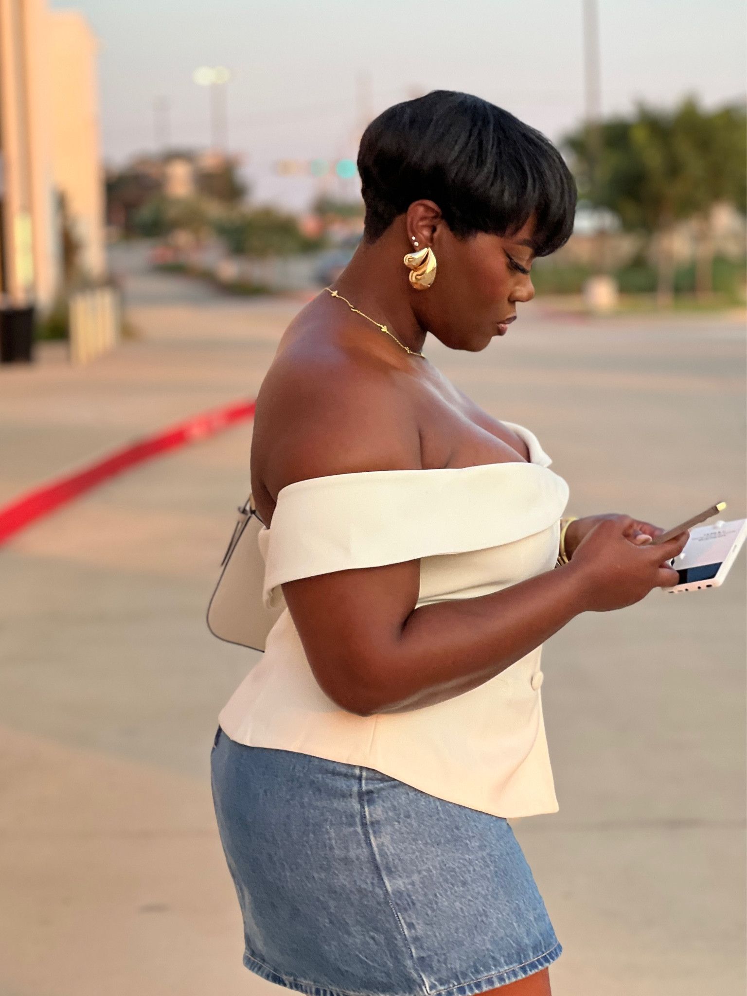 Earring Stack 😍 

#LTKStyleTip #LTKVideo #LTKBeauty