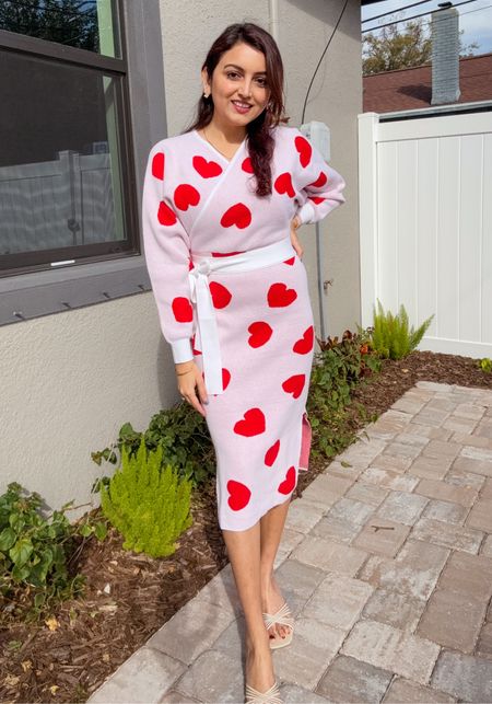 Valentine's Day Outfit for a cozy evening!

Sweater dress, heart dress, valentines look book, valentines day, vday

#LTKSpringSale #LTKstyletip #LTKMostLoved