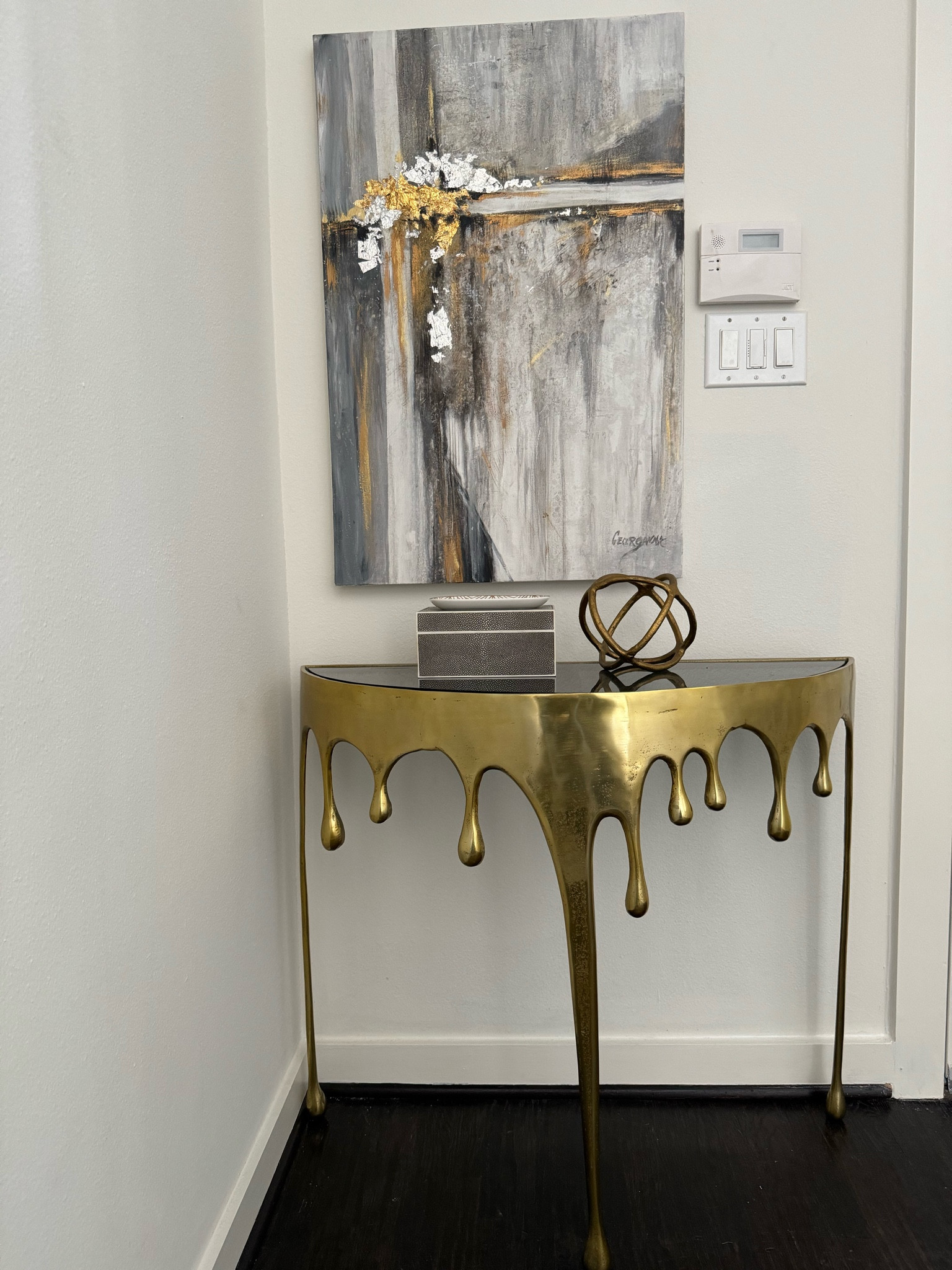 Loving this fabulous modern table! I linked this plus all of the other pieces I recently bought after moving into my new space. 



#LTKHome #LTKParties #LTKFindsUnder100