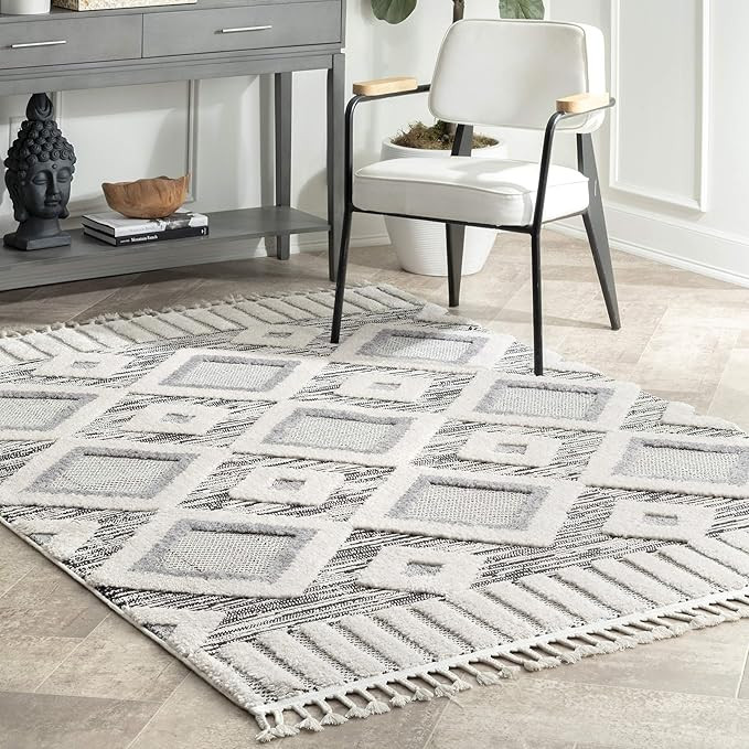 nuLOOM Theola Geometric High-Low Shag Area Rug, 7' 10" x 10' 10", Grey | Amazon (US)