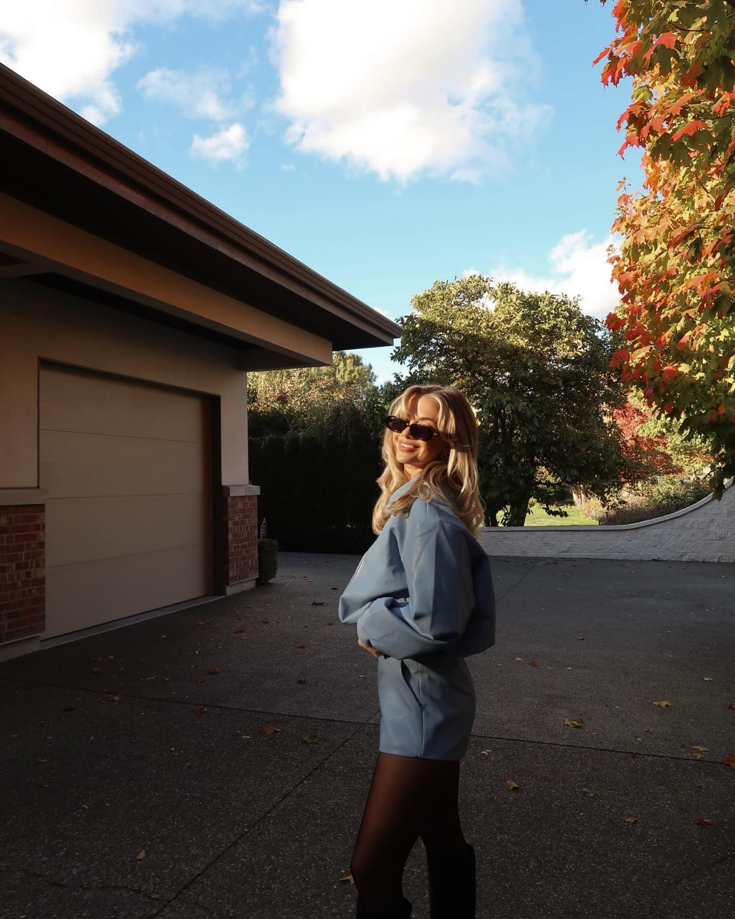 Caught the blues 🩵🦋🌀 @peppermayo #peppermayo 

Baby blue leather short shorts & bomber jacket set. 
.
.
.
.
Fall fashion inspo, baby blue aesthetic, fall fashion, autumn trends, what I wore, content creator, pinterest inspired.

#LTKStyleTip