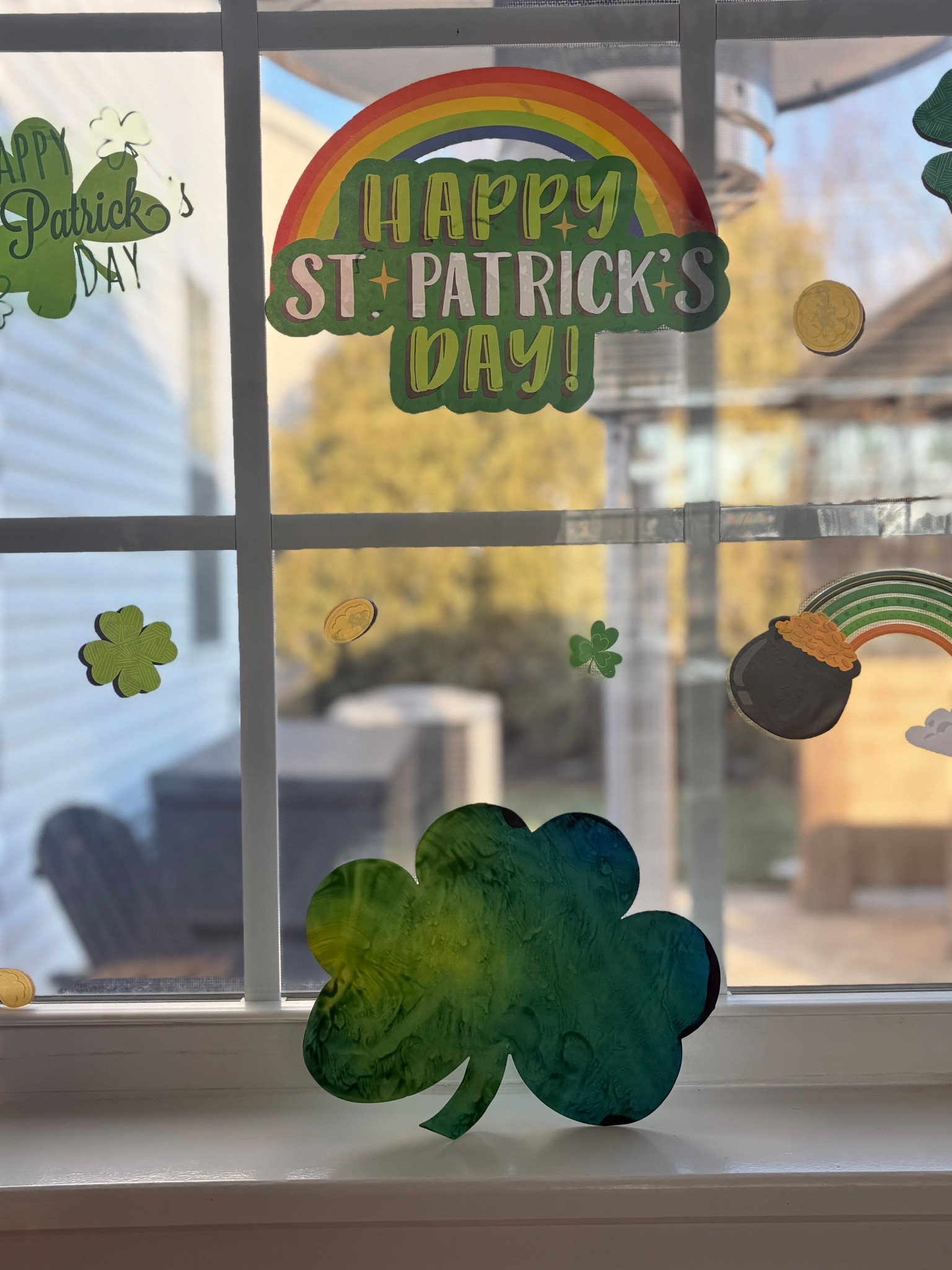 Mess-free St. Patrick’s day craft with a little twist: learning about colors! This was fun to teach our girl about what happens when you mix blue and yellow together ☘️☘️☘️ 

Comment SHOP for details to be sent directly to you & follow @googsreviews for more craft ideas 🤭


#toddlermom #momlife #crafts #saintpatricksday #shamrock mess free crafts toddler crafts st patrick’s day craft idea screen free 



#LTKKids #LTKBaby #LTKmomlife