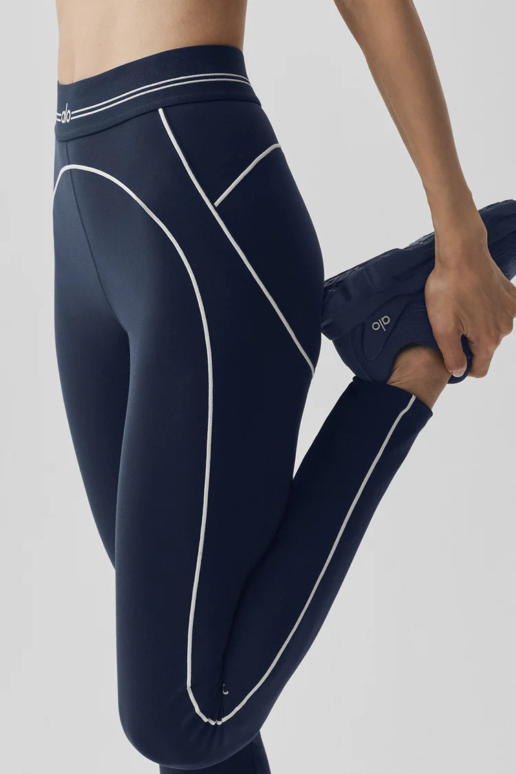 Airbrush High-Waist Heart Throb Legging | Alo Yoga (US)