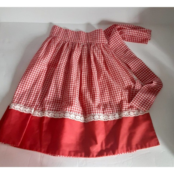 Vintage Handmade Red & White Gingham Check Apron | Poshmark