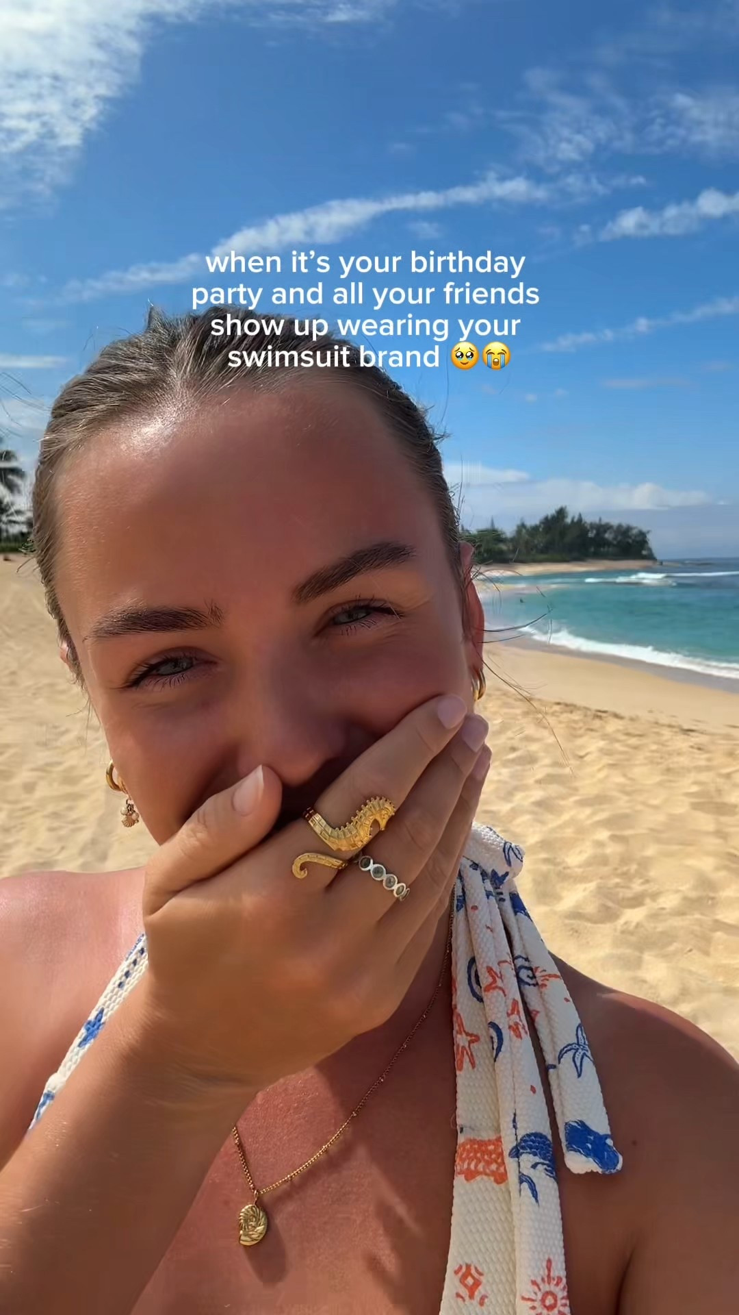 Linking my jewelry + some fav swimsuits!

#beachgirl #beachday #bikinis #swimsuits #oceangirl #seahorsering 