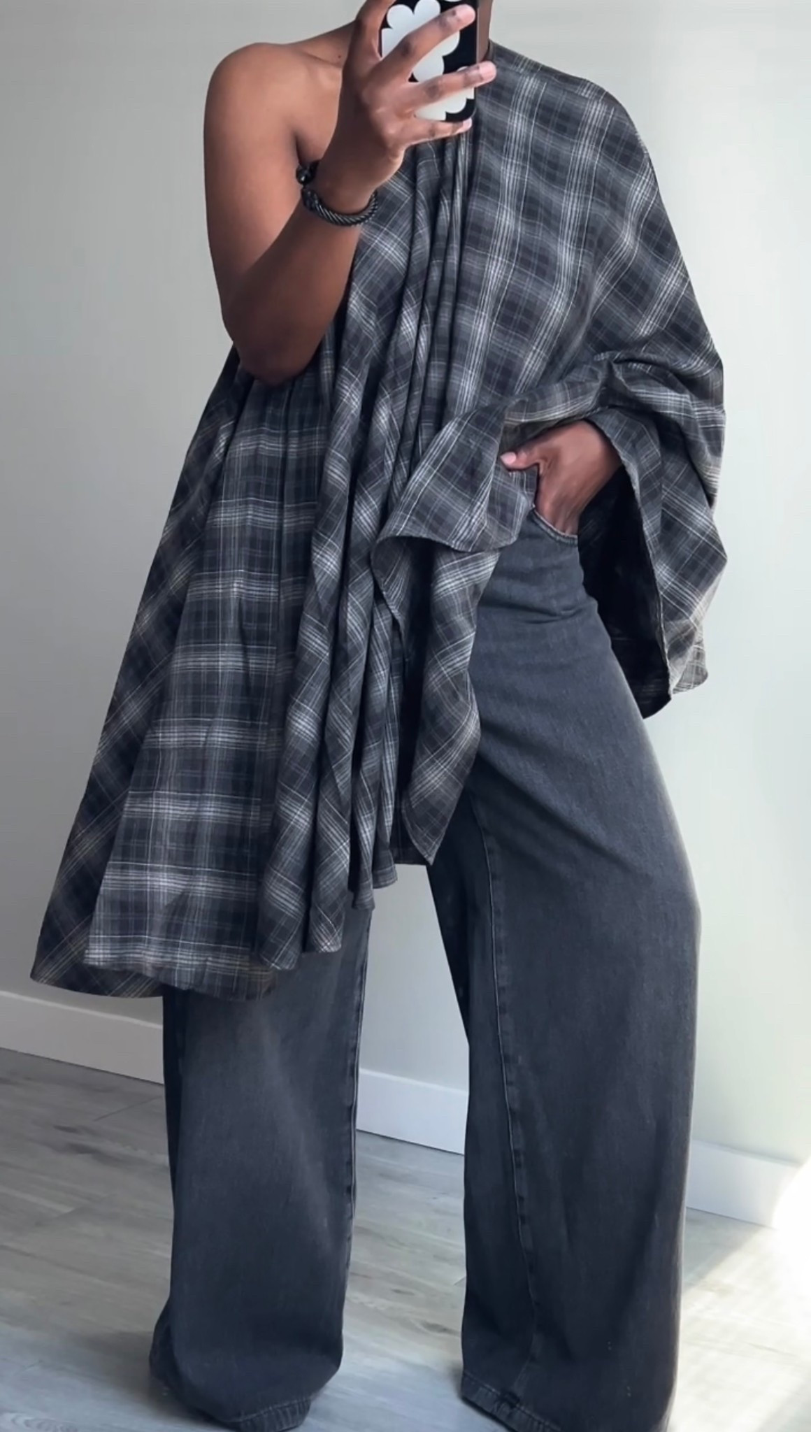 Mad for plaid 

#LTKStyleTip #LTKFindsUnder50 #LTKSaleAlert