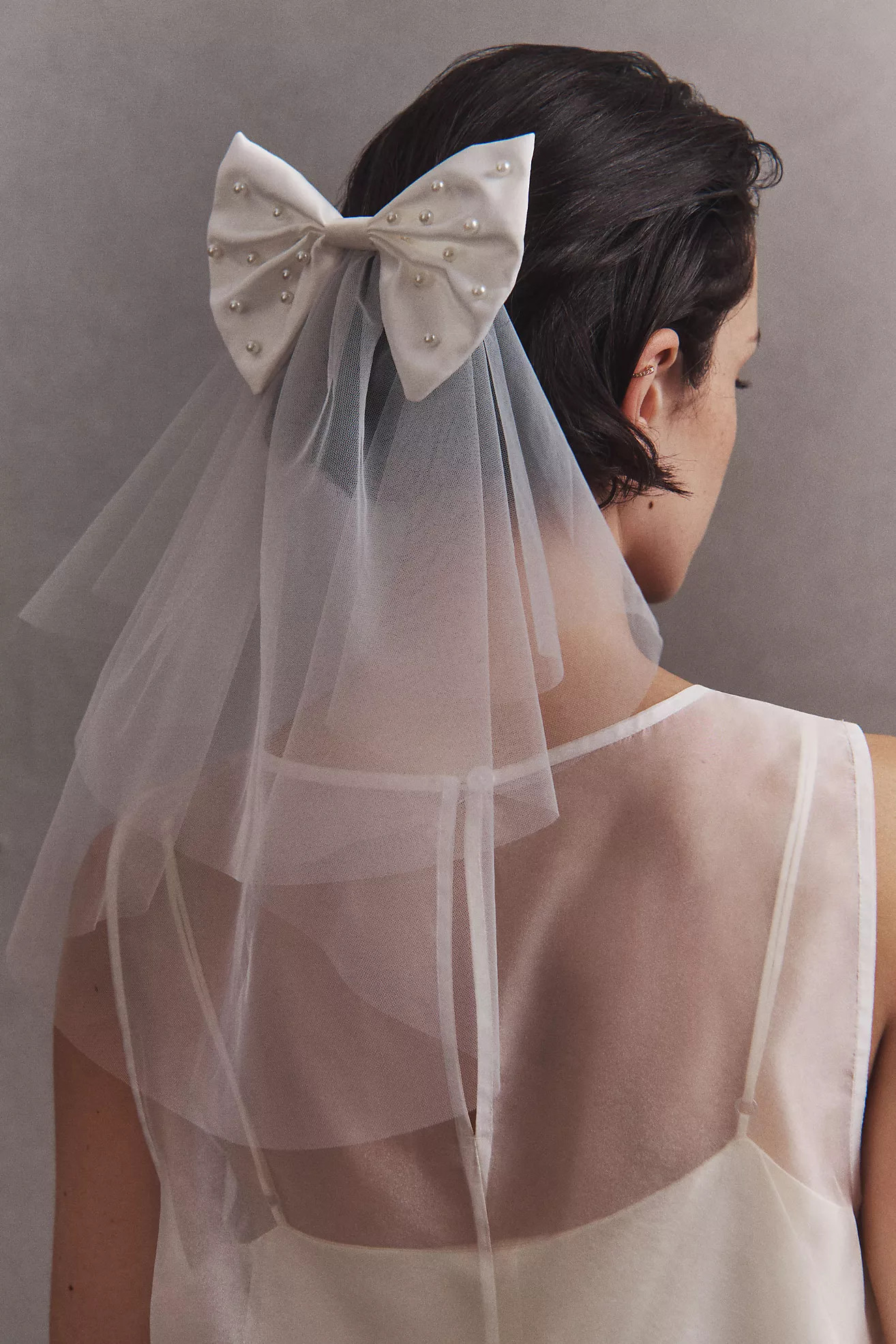 BHLDN Big Bow Mini Shoulder Veil | Anthropologie (US)