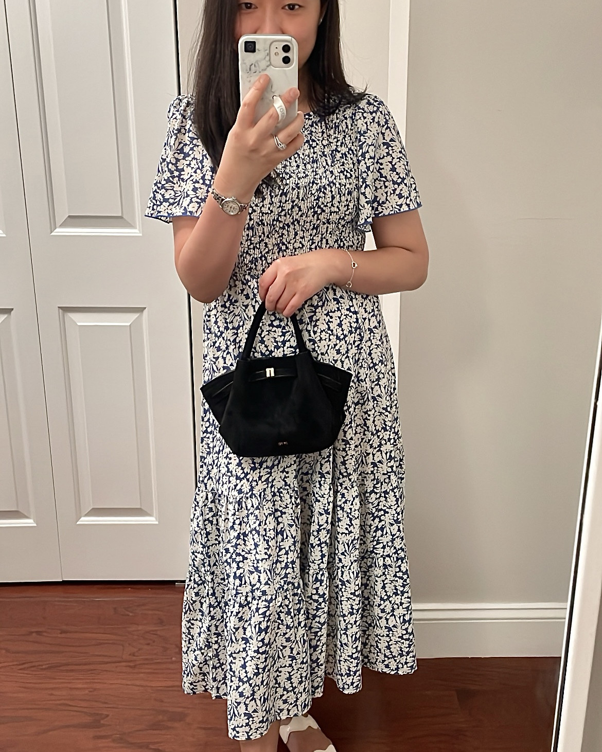 This JW Pei Hana mini faux suede tote bag reminds me of a dumpling! 🥟 It's perfect for fall and comes in more colors on their direct website. It comes with a removable and adjustable crossbody strap.

It reminds me of a mini version of the DeMellier buckle tote bag. The size is very petite friendly and fits your essentials.

Faux suede bag

#LTKSeasonal #LTKOver40 #LTKItBag