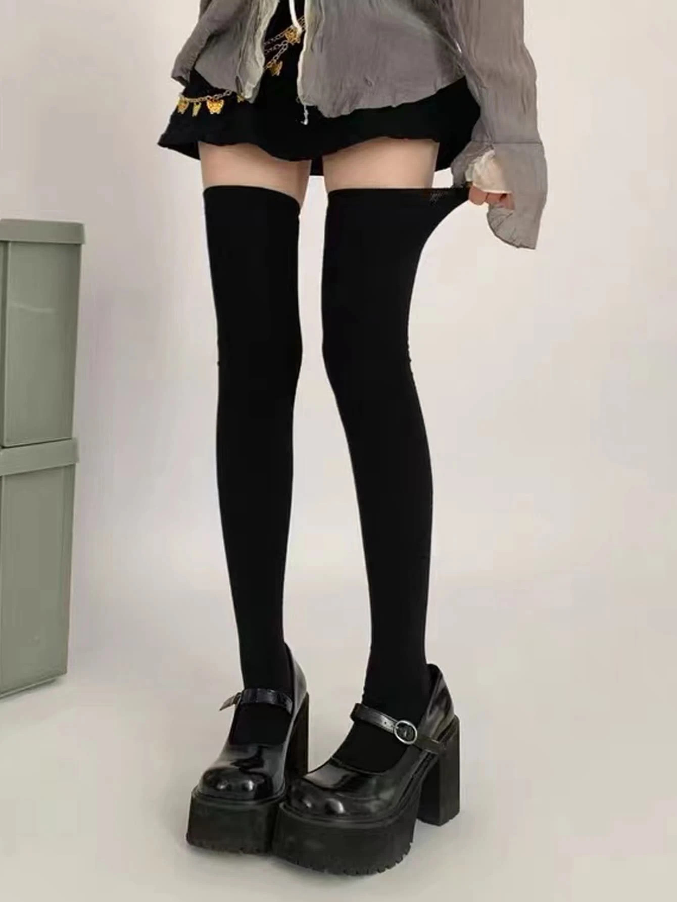 Solid Over The Knee Socks | SHEIN