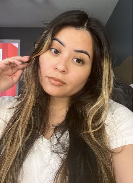 A quick no makeup makeup look for today. Super quick and simple makeup routine:
-Concealer under the eyes & dark spot areas
-Curl the lashes and mascara
- Gym lips 

#LTKunder50 #LTKFind #LTKbeauty