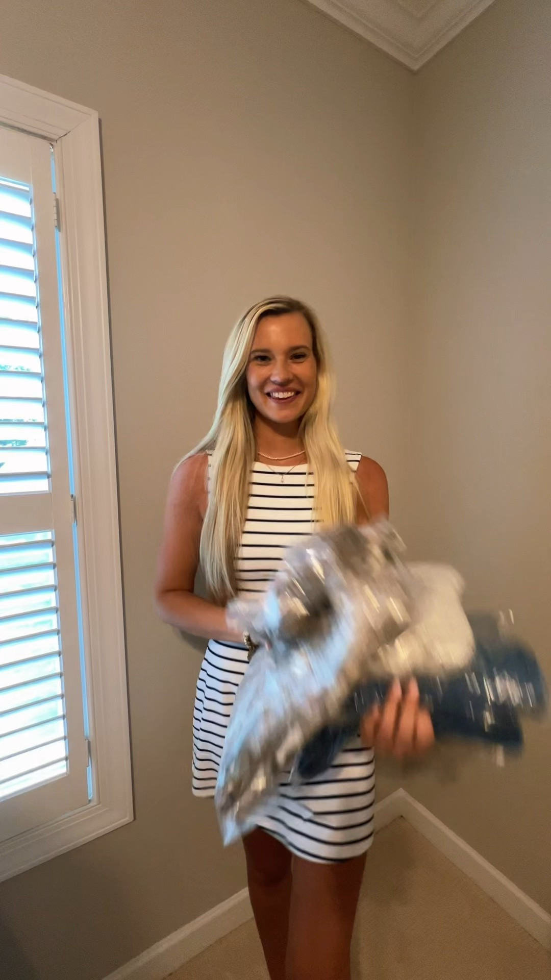 Abercrombie try-on haul🙌🏼

Athletic dress: size small | fits tts
Tops: size small | fits tts
Jeans: size 27 long | fits tts
Sweatshirt: size medium tall | should’ve done a medium regular or small tall 
Dress: size small | fits tts
Romper: size small tall | fits tts

Abercrombie, Abercrombie jeans, jeans, denim, denim dress, high neck tops, work tops, fleece romper, romper, country concert outfit, concert outfit, work wear, work outfits, fall outfits, & fall style 

#LTKStyleTip #LTKTravel #LTKWorkwear