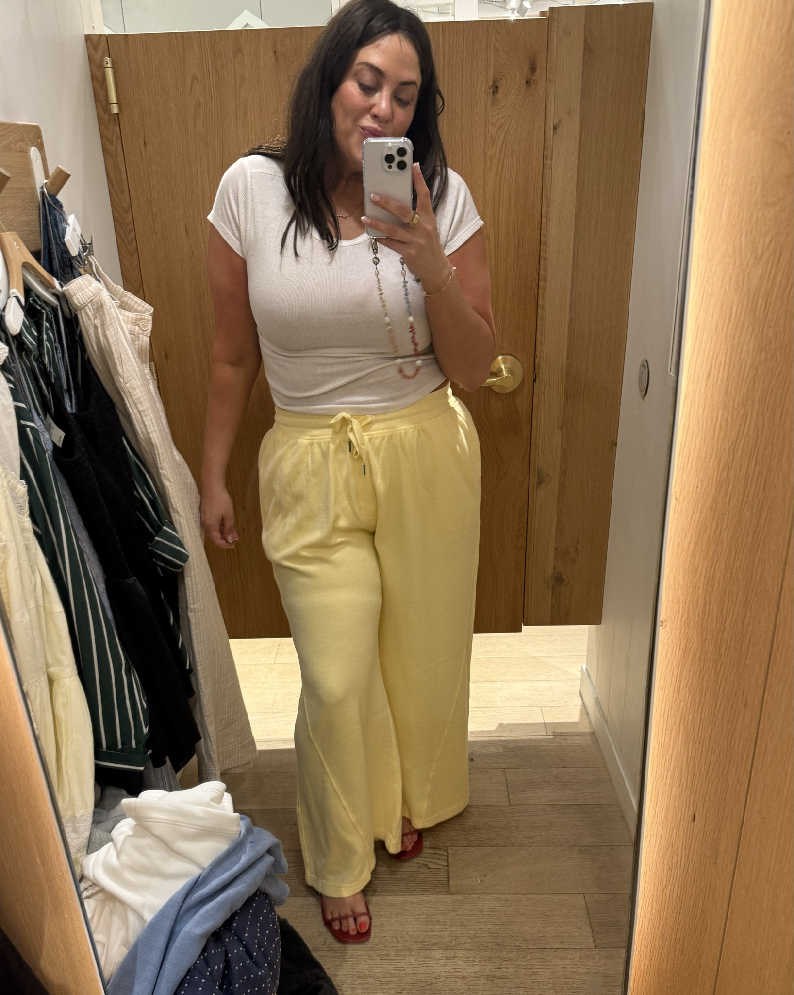 Cute yellow sweats. True to size 

#LTKFindsUnder50 #LTKSaleAlert