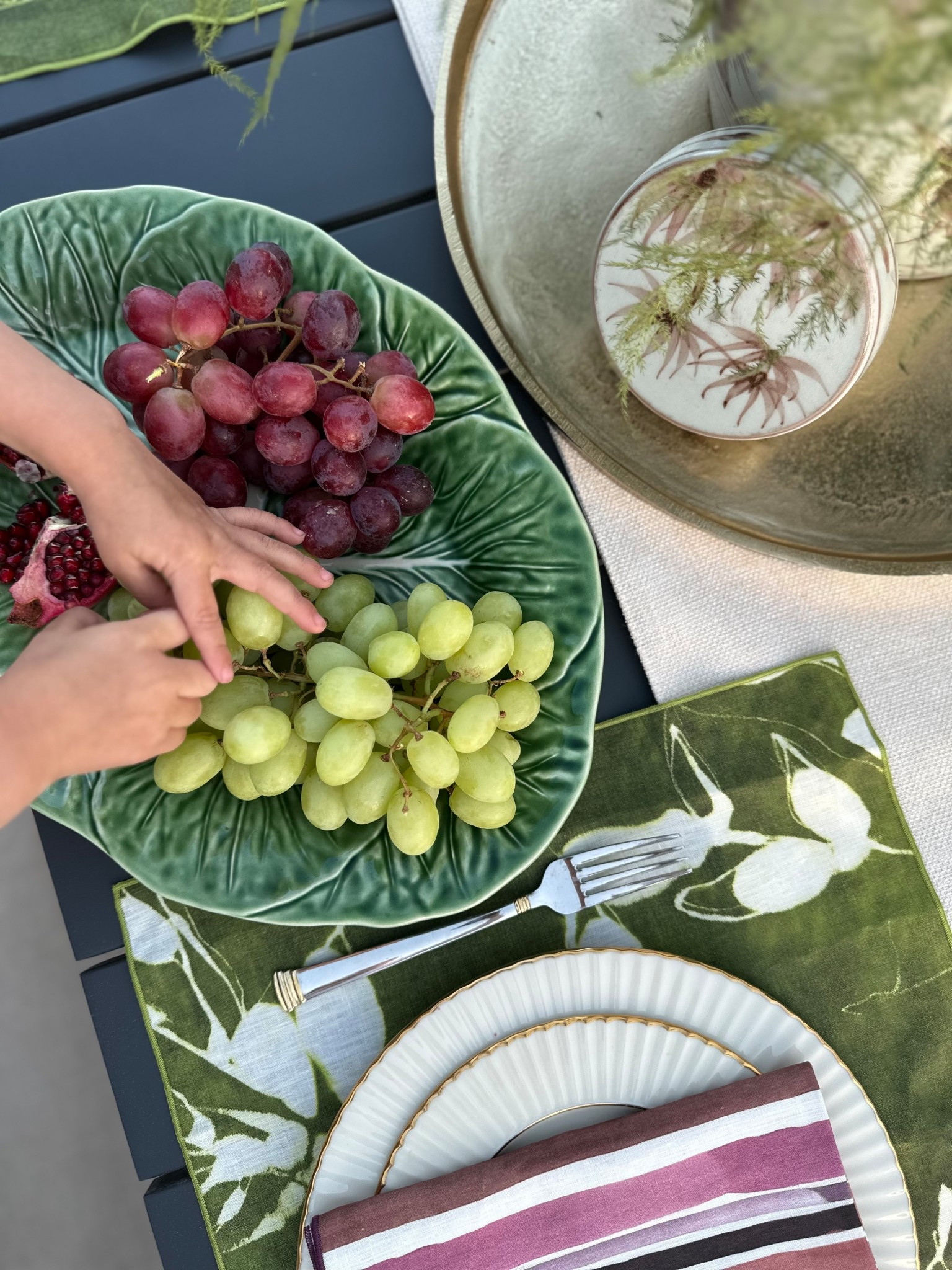 Because you look like you have your life together if you have a pretty tablescapee

#LTKHome #LTKParties