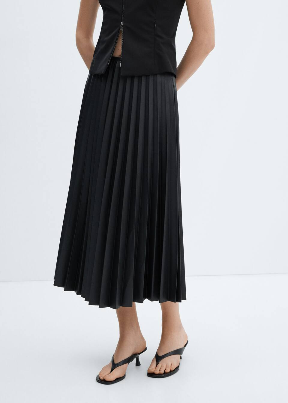 Leather-effect pleated skirt | MANGO (UK)