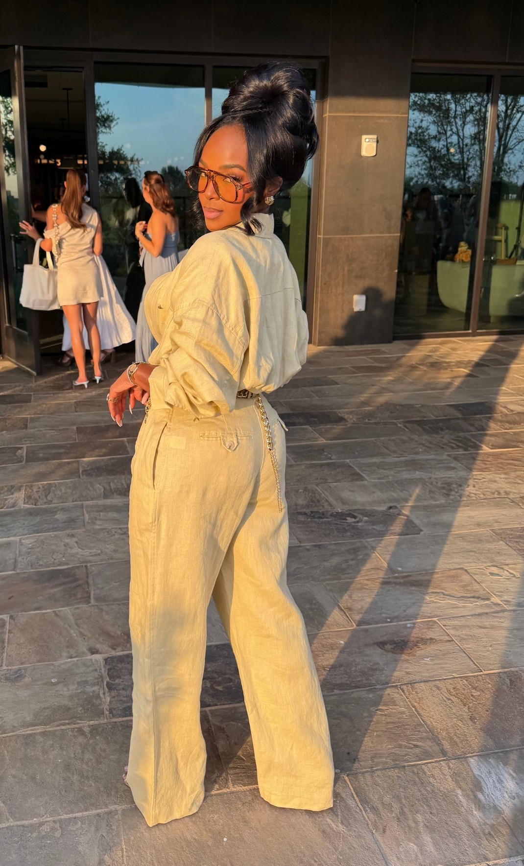 Scroll to shop 👇🏽 Everything from this look is linked below ✨  

Size Small | 5’4” | 140 lbs  


📲 Download the FREE LTK app & follow @kirasfashionfinds  Petite summer outfit, women’s outfit ideas, everyday style, affordable fashion, summer fashion  #LTKPetite #LTKootd #LTKSeasonal

#LTKCon #LTKootd #LTKgrwm