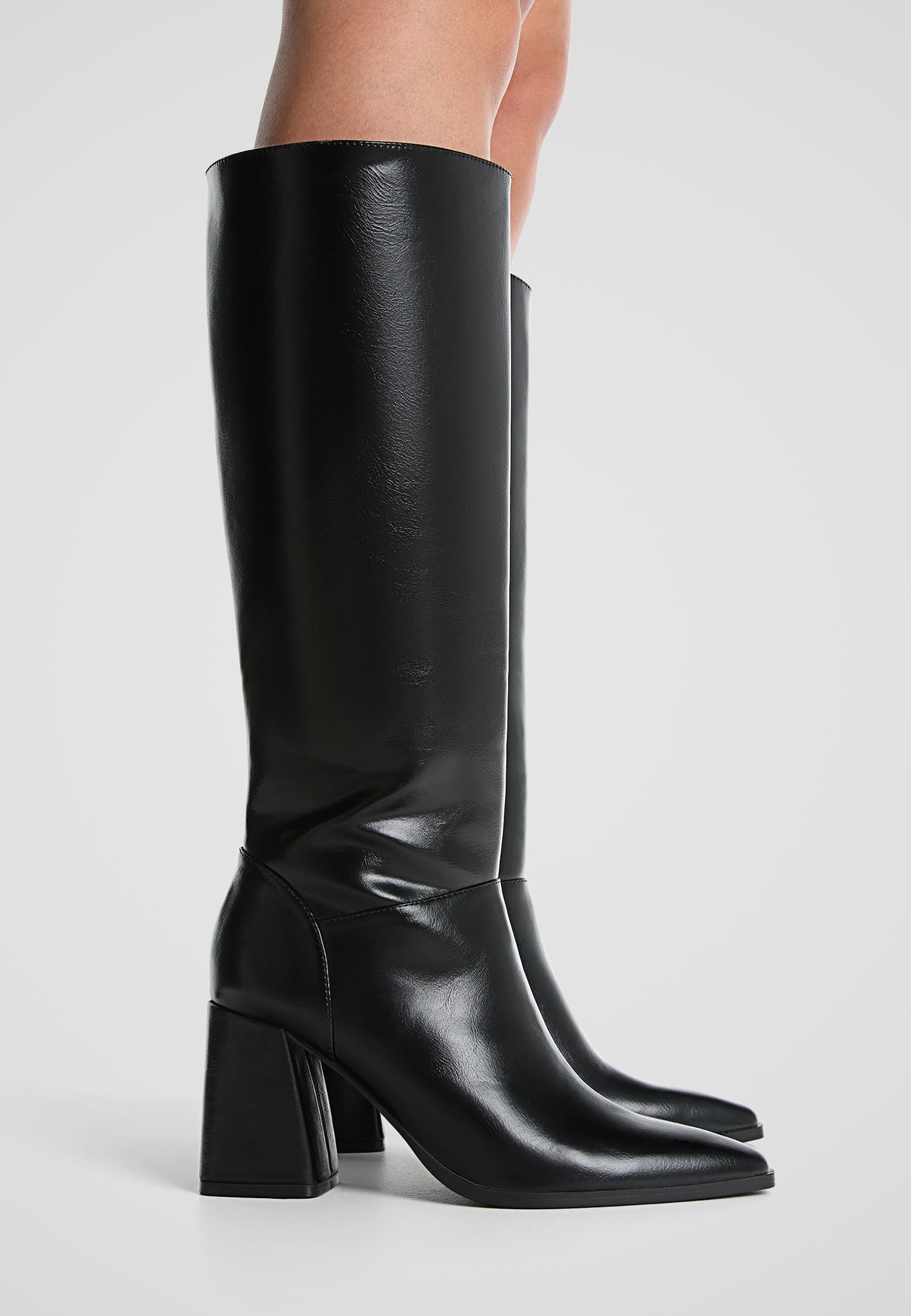 High-heeled boots | Stradivarius (UK)