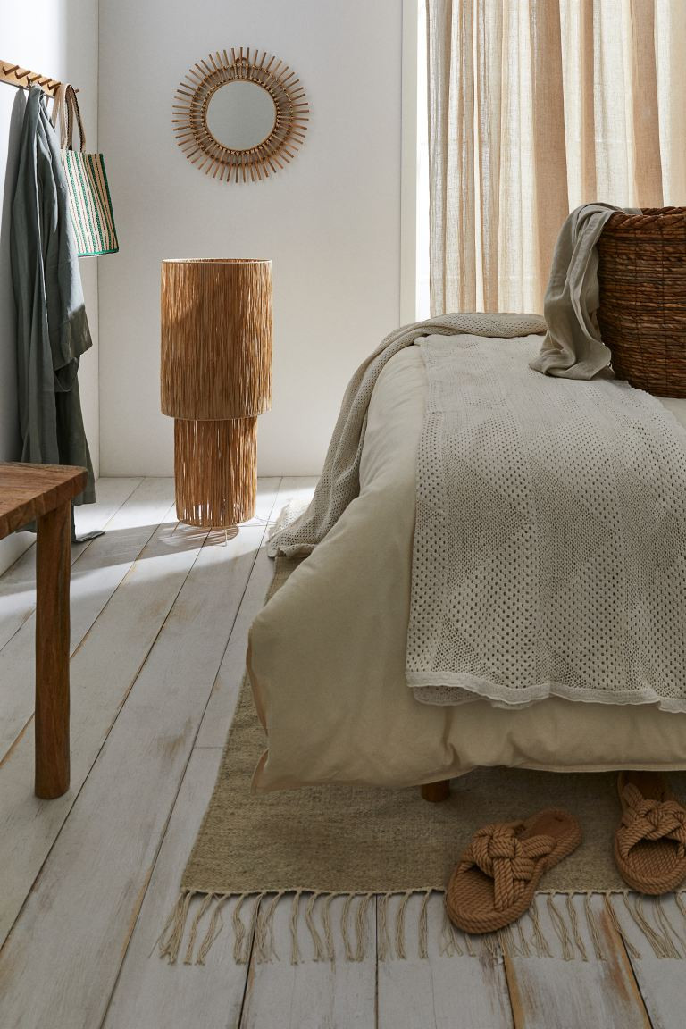 Paper straw floor lamp | H&M (UK, MY, IN, SG, PH, TW, HK)