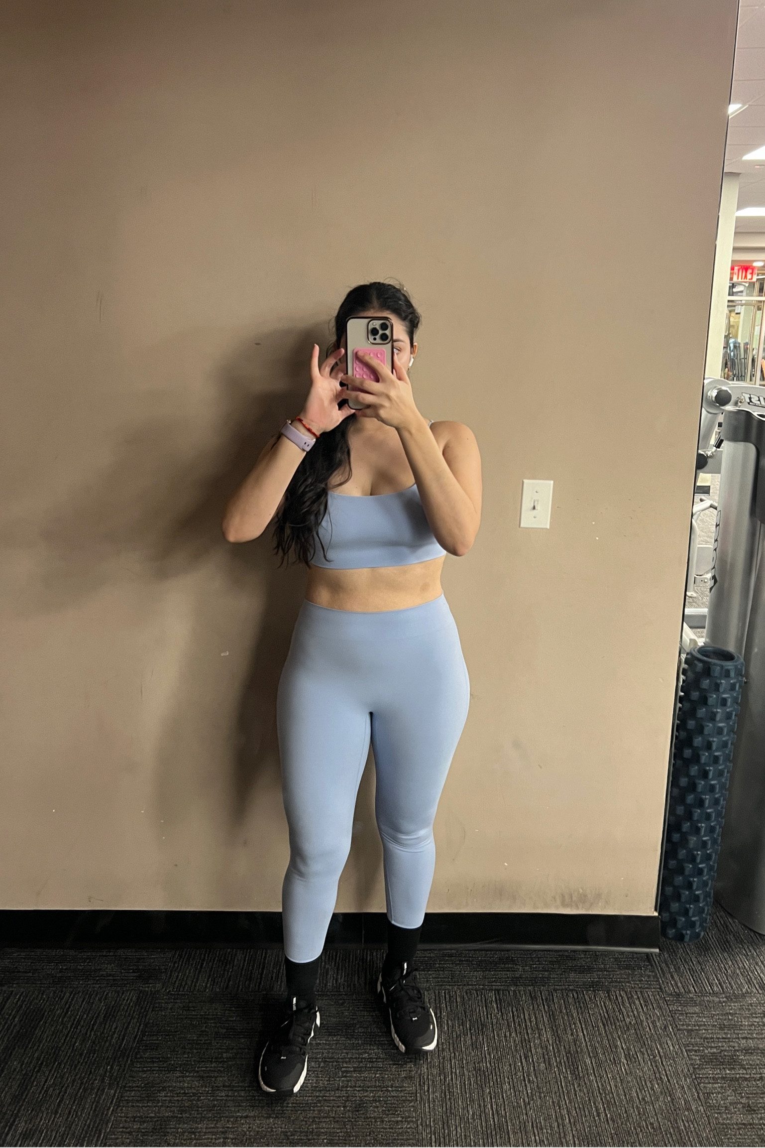 Bandier workout set 
Top: large
Bottoms: mediumm

#LTKfitness