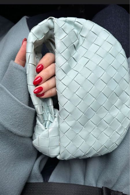 My Jodie mini bag! The perfect accessory to elevate your outfit. 

jodie bag l purse l simple purse l bottega l mini jodie l leather bag
