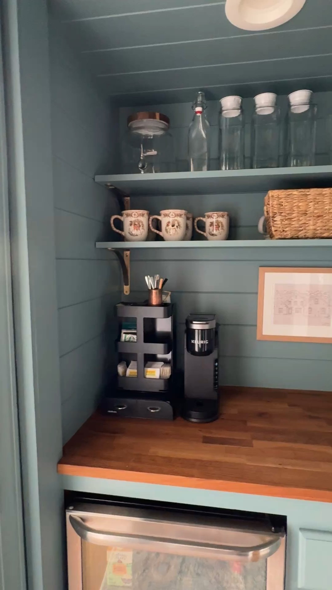 Beverage bar is holiday prepped! 

#LTKSeasonal #LTKHome