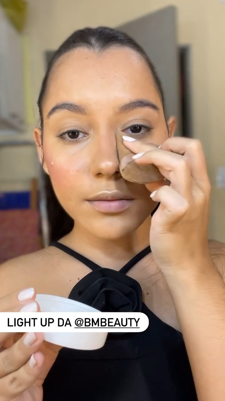 Testando pó para área dos olhos da BM Beauty 

#LTKbeleza #LTKbrasil