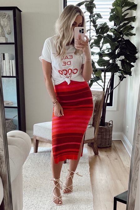 Pairing a graphic tee with a dress is 🤌🏼! You can wear it lots of ways! Add a blazer or denim jacket, also cute with sneakers and bra friendly! Wearing smalls. 


Casual outfits. Date night. Summer trends. Sandals. Tee. Summer outfit. Dress. Midi dress. Colorful dress  

#LTKshoecrush #LTKstyletip #LTKworkwear