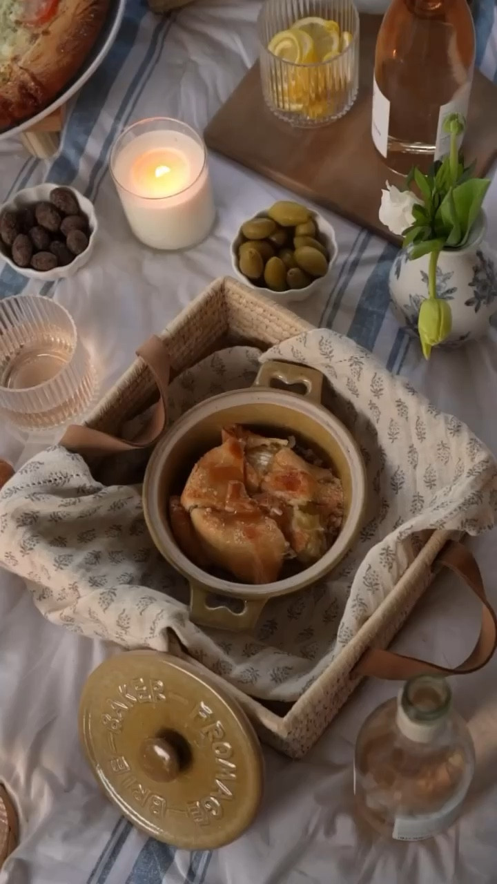 Summer candles are here with 2 new custom scents 

#summer #candles #shoppe #cooperathome #home

#LTKFind #LTKSeasonal #LTKhome