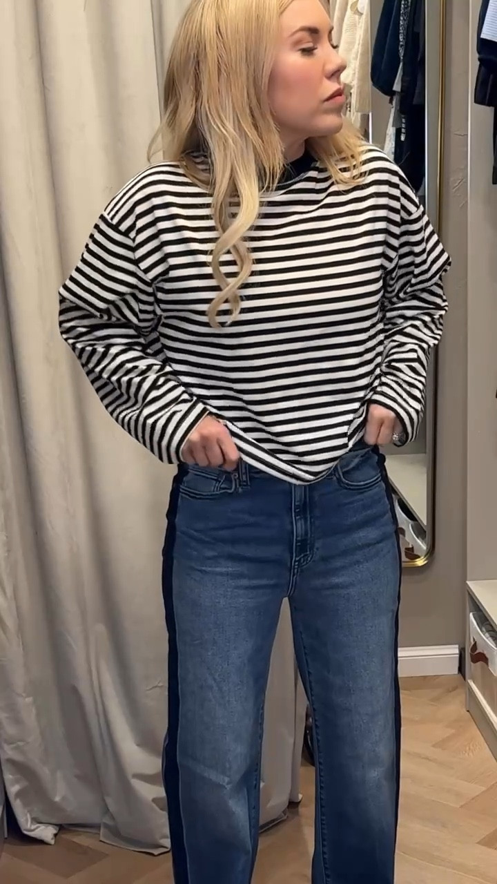 Jeans
Wide leg jeans
Stripe top


#LTKSeasonal #LTKdayinmylife #LTKootd