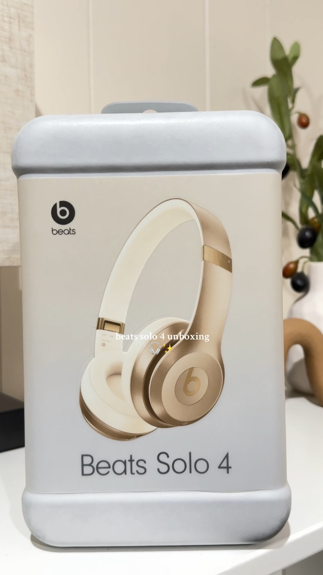 Gold everything please ✨ Unboxed the Beats Solo 4 and I’m obsessed. Still on sale for Cyber Monday — run before they’re gone!

#LTKFindsUnder50 #LTKSaleAlert #LTKCyberWeek