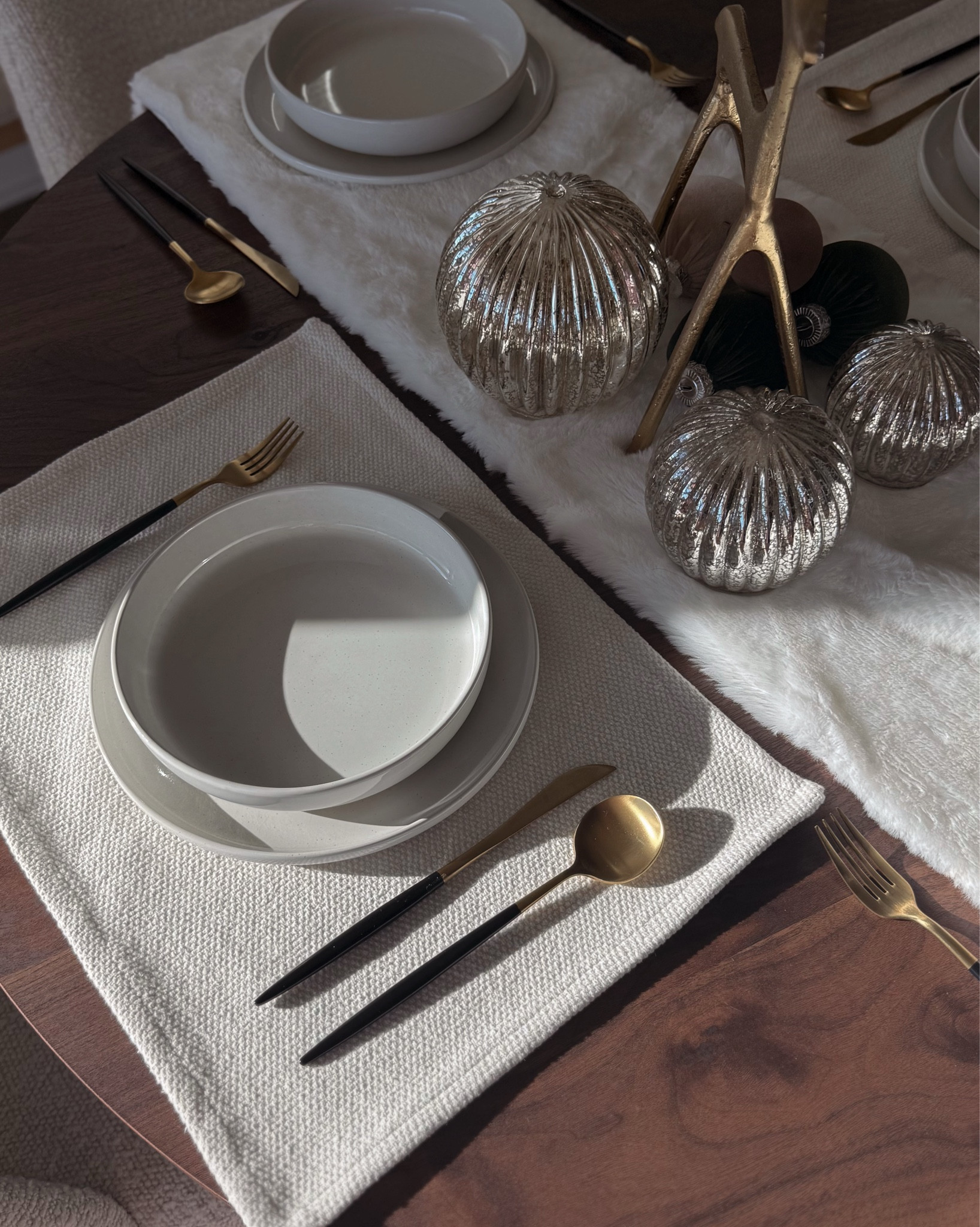 This is our everyday dinnerware, it’s simple, neutral, and works for both daily meals and hosting! 

I linked the options we use from Wayfair and Amazon! 

#LTKHome #LTKSaleAlert #LTKfoodie