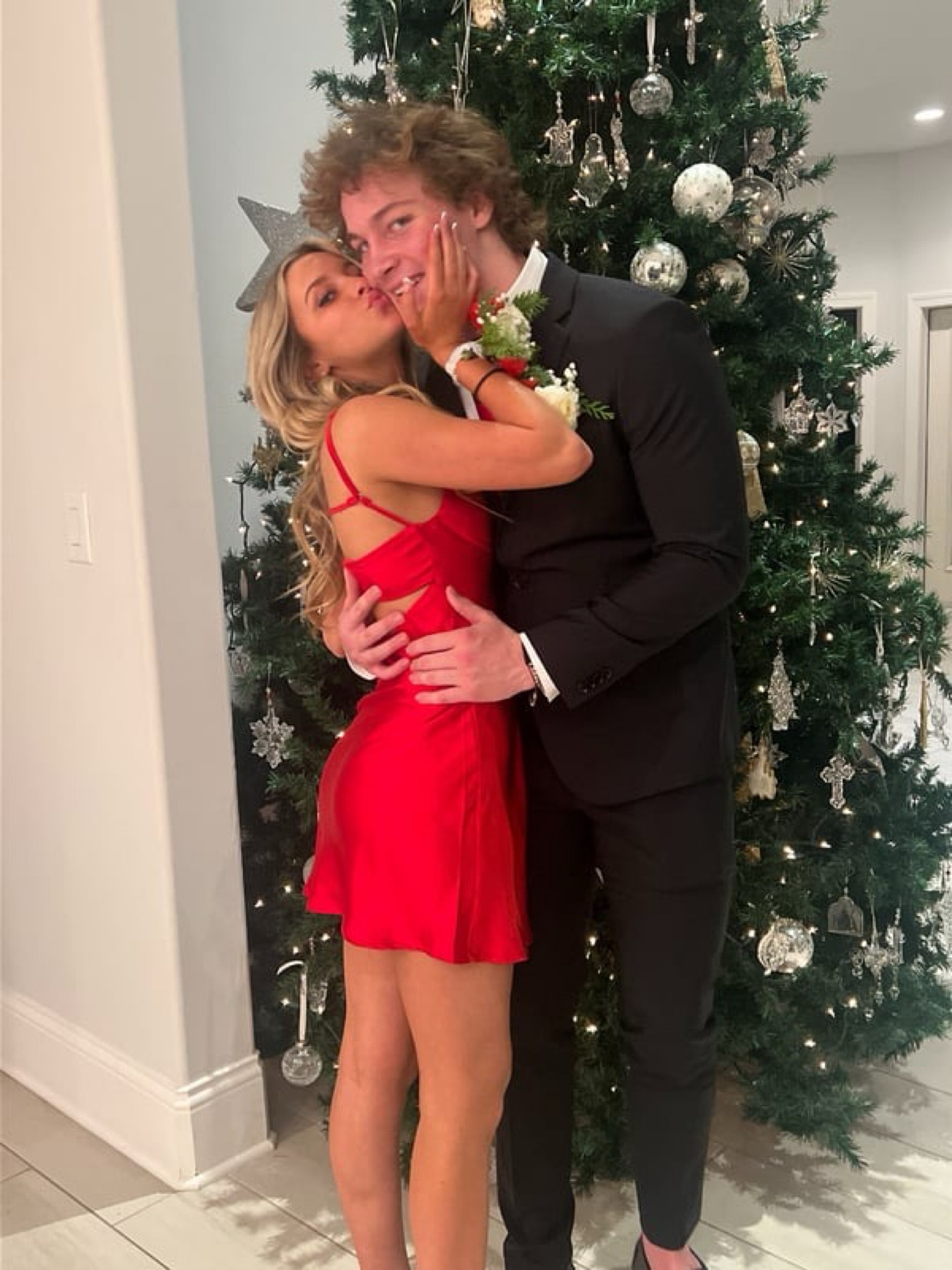 winter formal/ homecoming inspo!! 

#LTKHoliday #LTKStyleTip #LTKGiftGuide