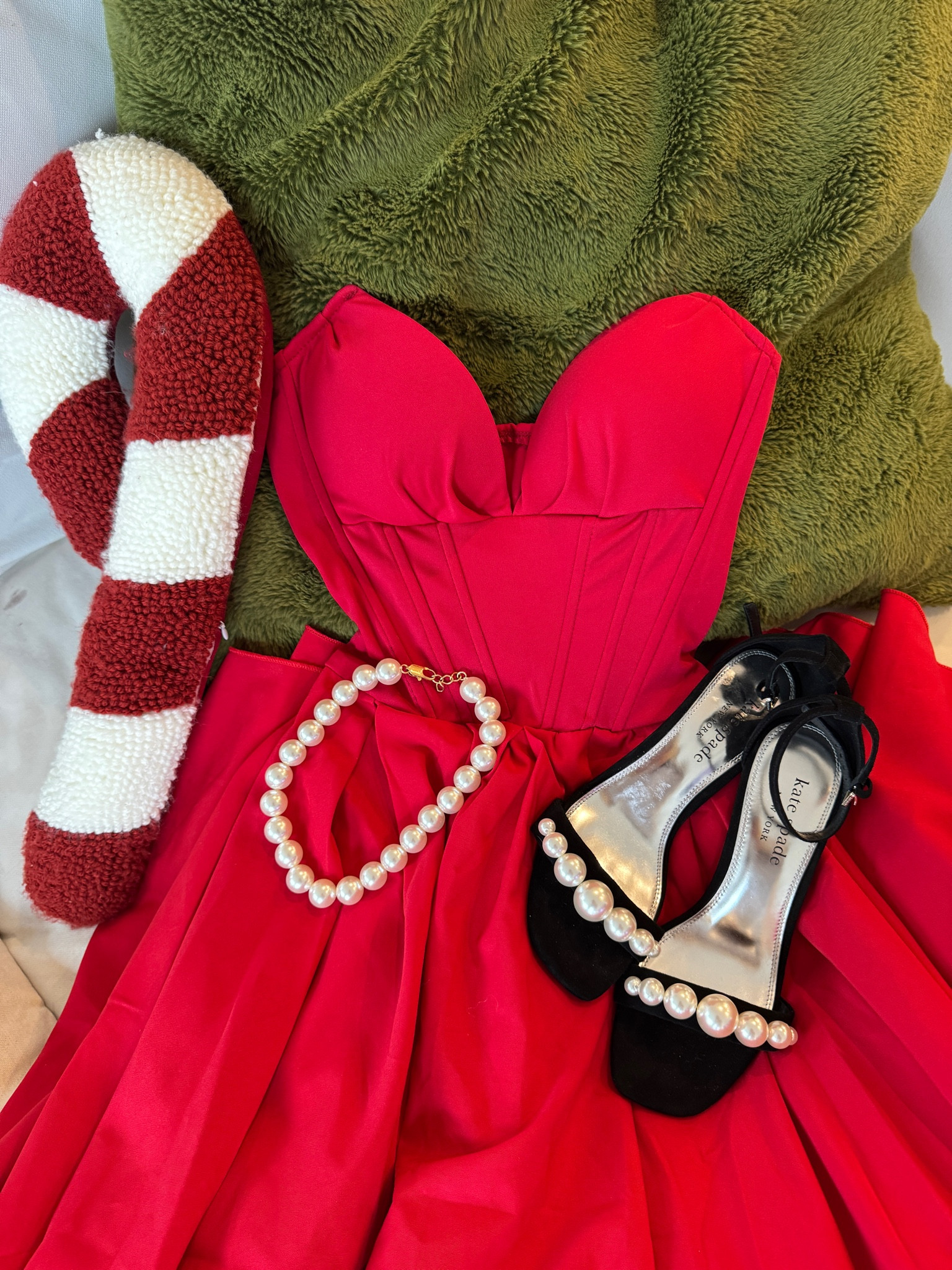 Red corset dress for the holidays 🎅🏼

#LTKHoliday #LTKFindsUnder50 #LTKSeasonal