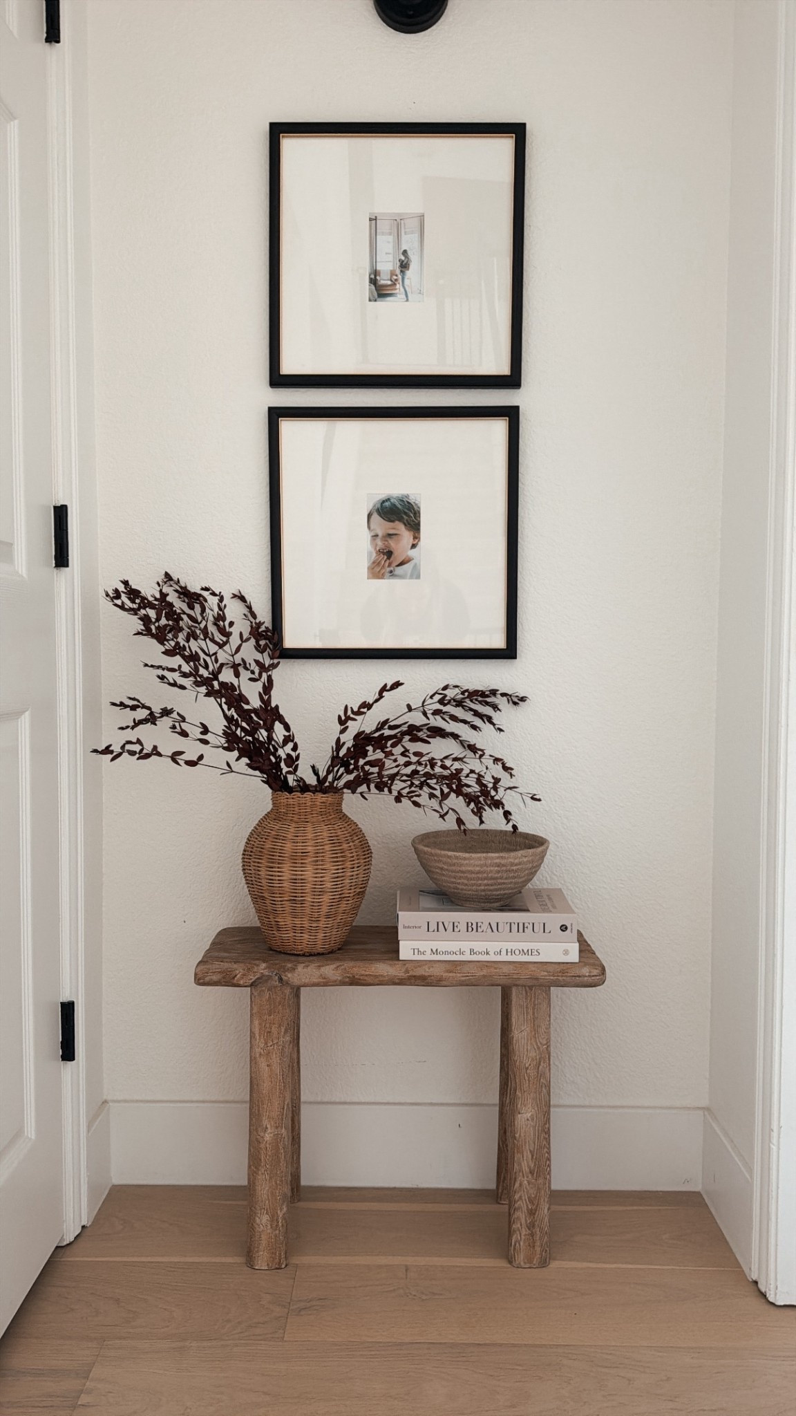 Hallway + empty corner inspiration 🤎 Restyled this wooden stool with my favorite faux coffee table books! Bought a whole pack of them for the price of 1 regular book 🙌

#LTKHome