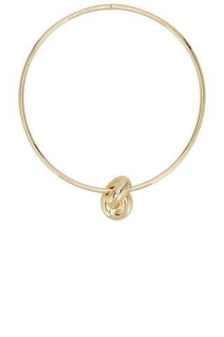 Jennifer Fisher Thin Knot Choker Necklace in Yellow Gold - Metallic Gold. Size all. | FWRD 