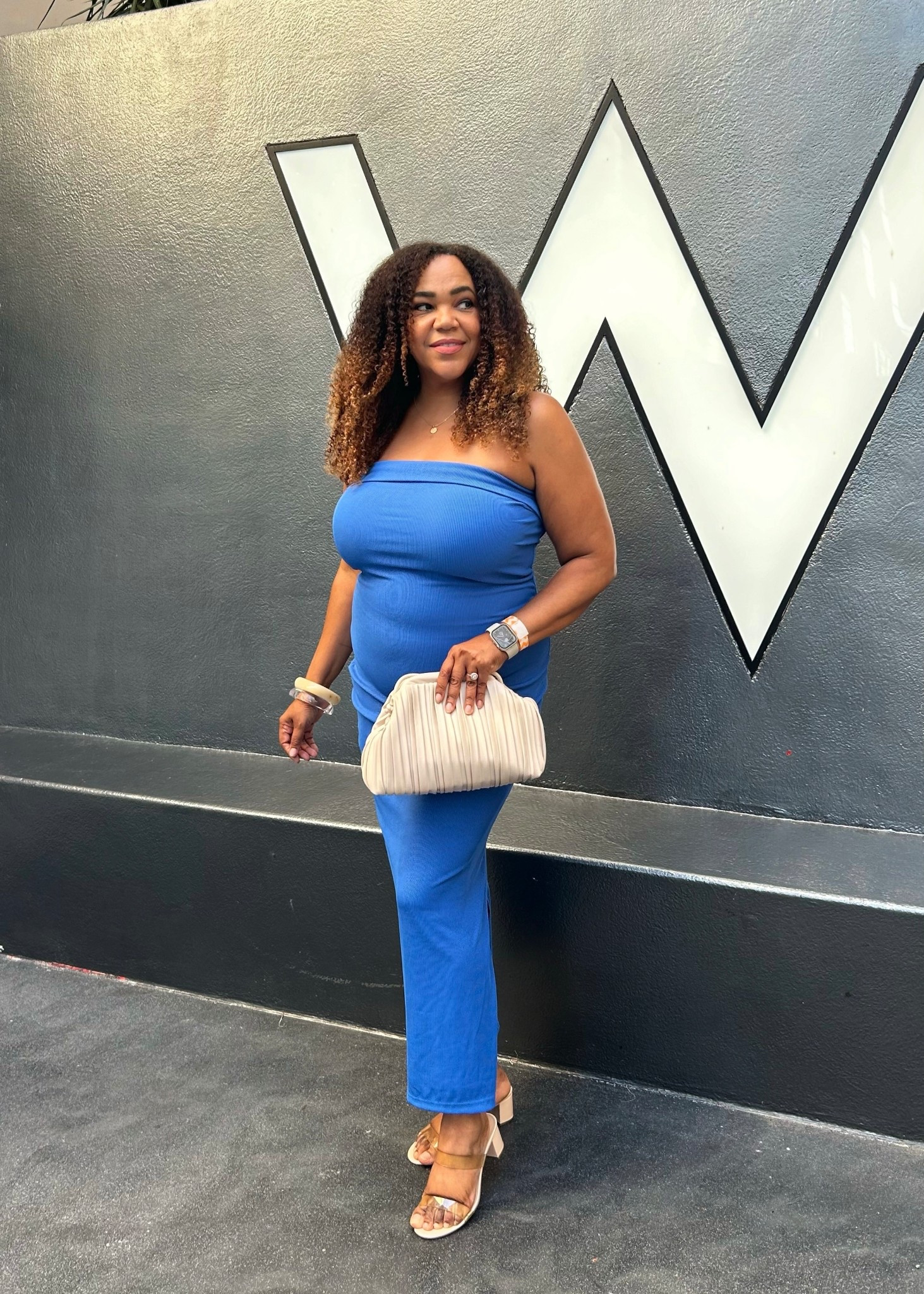 This bodycon dress always works! Wore this to an event. Wearing a large.

#LTKOver40 #LTKParties #LTKMidsize