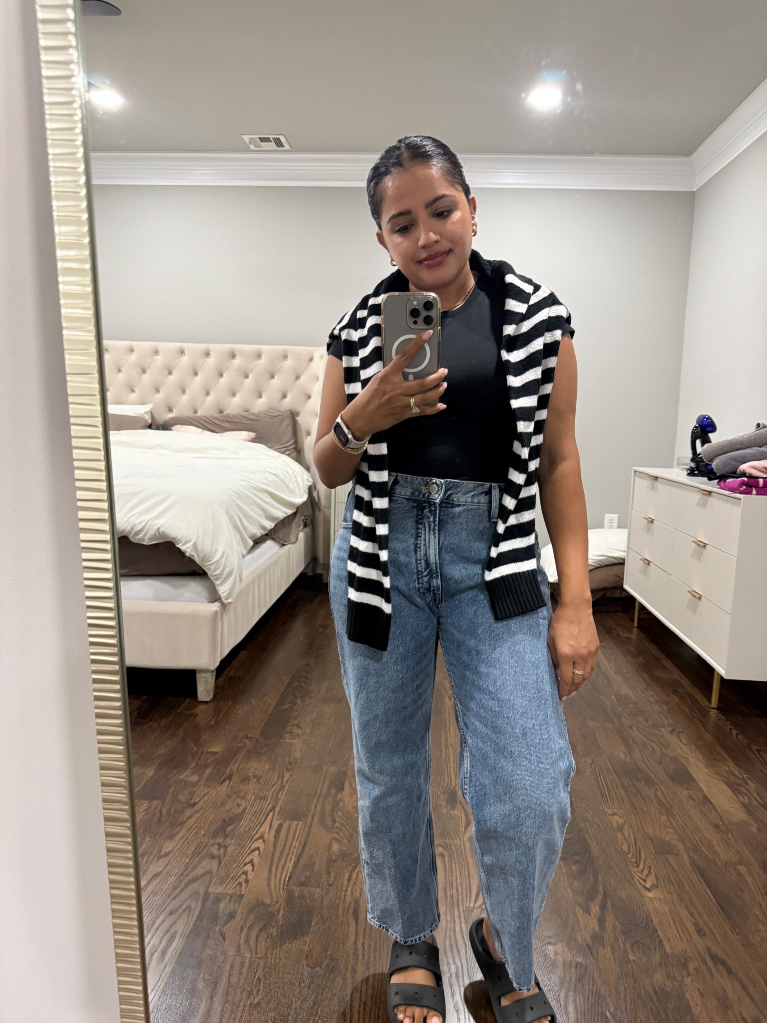 Brunch with the girls outfit! Loving these jeans, wearing a size 4- but could probs go down to a 2. Seems like they run big. 

#LTKPetite #LTKFindsUnder50 #LTKSeasonal