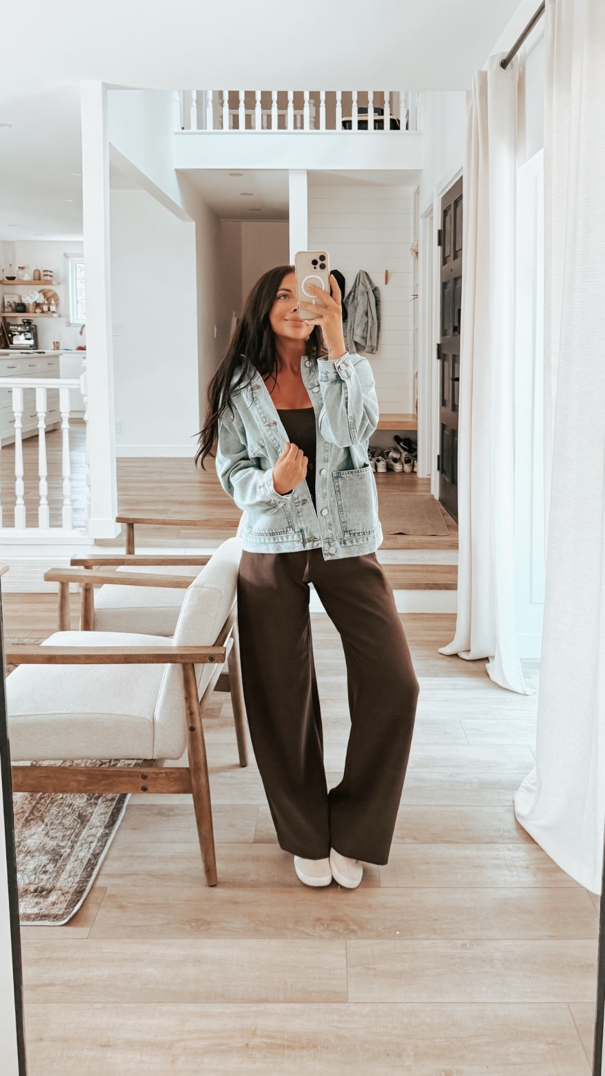 Aritzia Fall Outfit 🌻
#aritzia #aritziasale #aritziahaul #aritziastyle #falloutfit

#LTKstyletip #LTKdatenight #LTKsummer