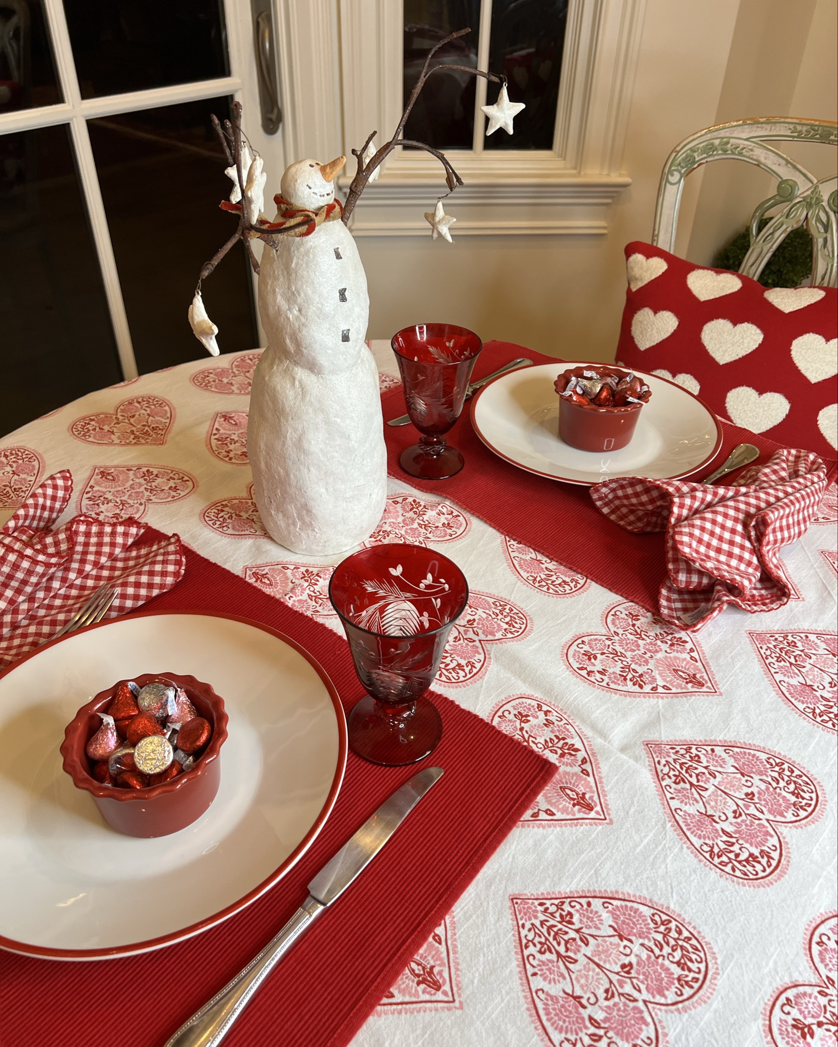 
If you LOVE your Christmas 🎄 decorations when they are all up, but HATE it when the house 🏡 is all bare when they come down, this is the post for you! Please follow me on the YouTube and LTK sites below ⬇️ !I made a really cute, and easy Valentine’s Day ❤️table for you! All the links are on my LTK site: https://www.shopltk.com/explore/drjuliemarshall?tab=posts and in my stories and here on YouTube where there’s a quick video of how I put everything together ❤️: https://youtu.be/kIrlaC2Um4s?si=5vBe5n2T_xAx1CoW

#LTKSeasonal #LTKParties #LTKFindsUnder50