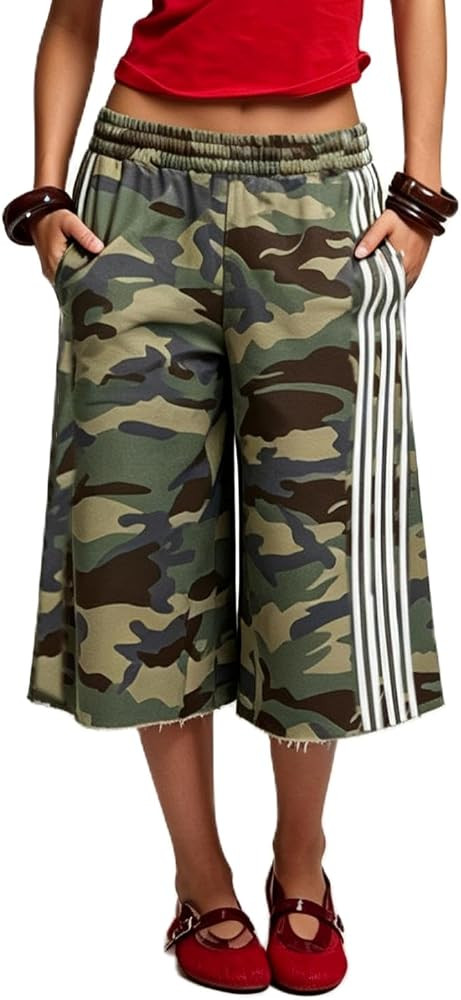Womens Y2K Cropped Sweatpants Elastic Waist Wide Leg Camo Capris Jorts | Amazon (US)