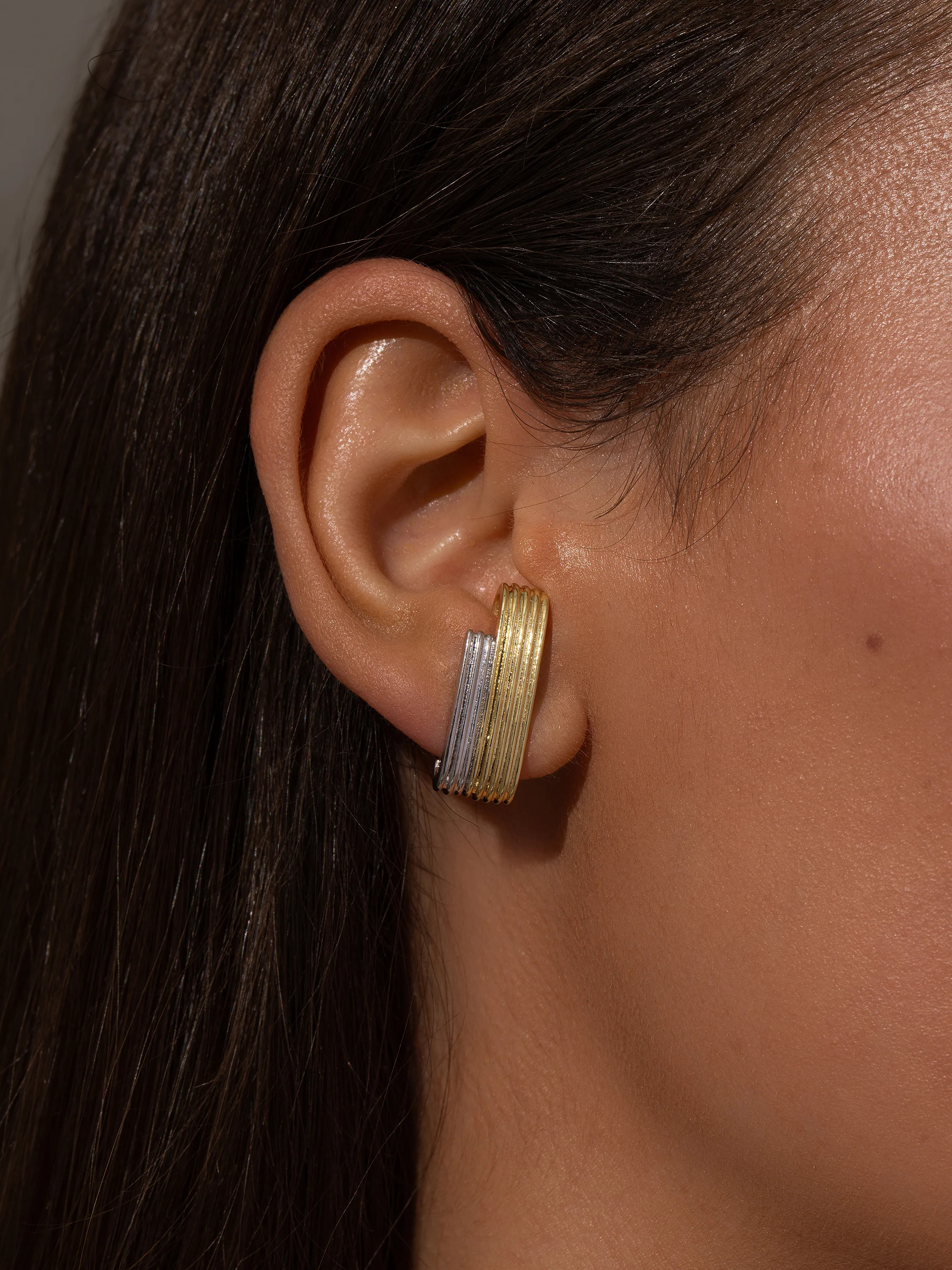 Mixed Metal Ribbed Ear Climber | Earrings | Uncommon James | Uncommon James